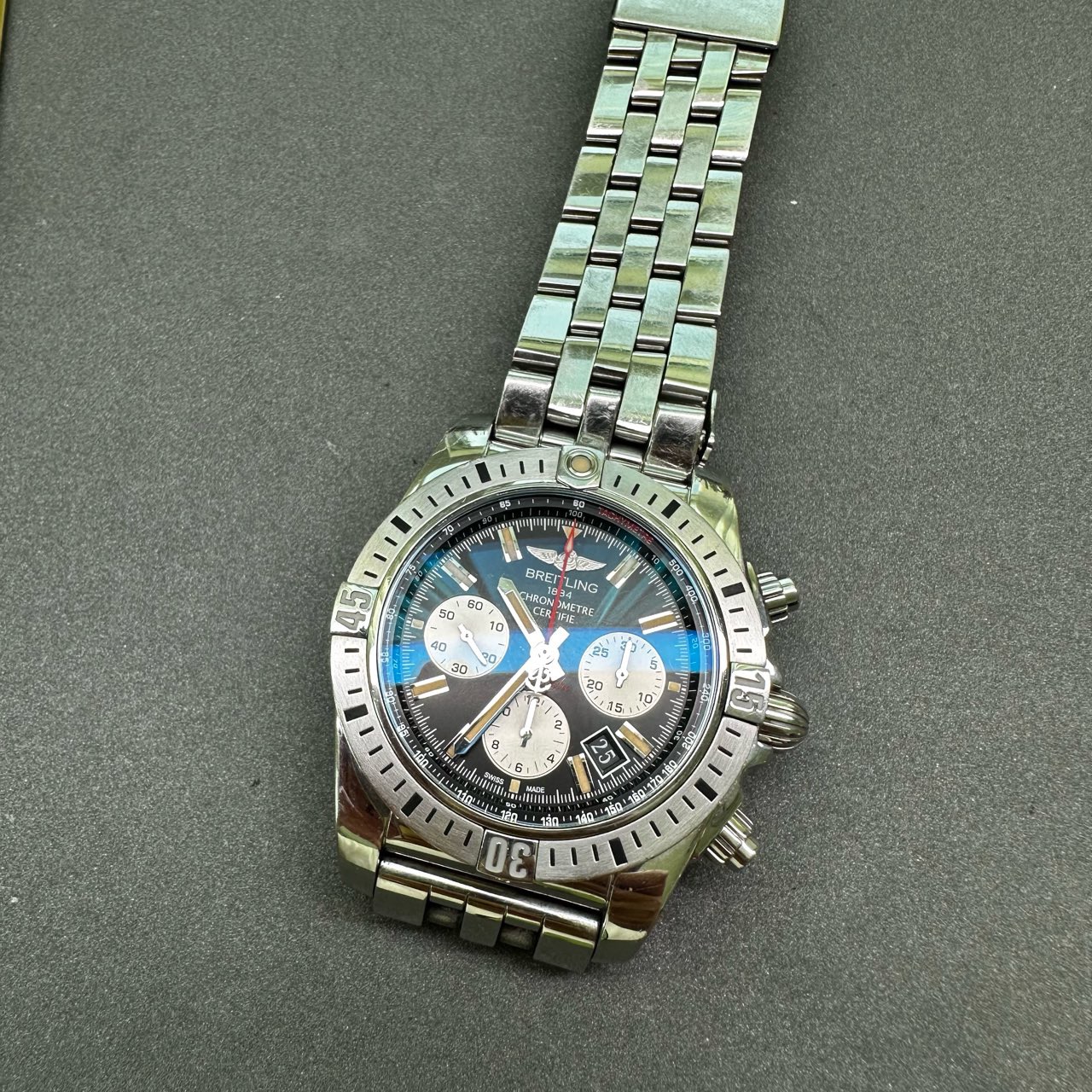 Breitling AB01154G-BD13-375A detail 6