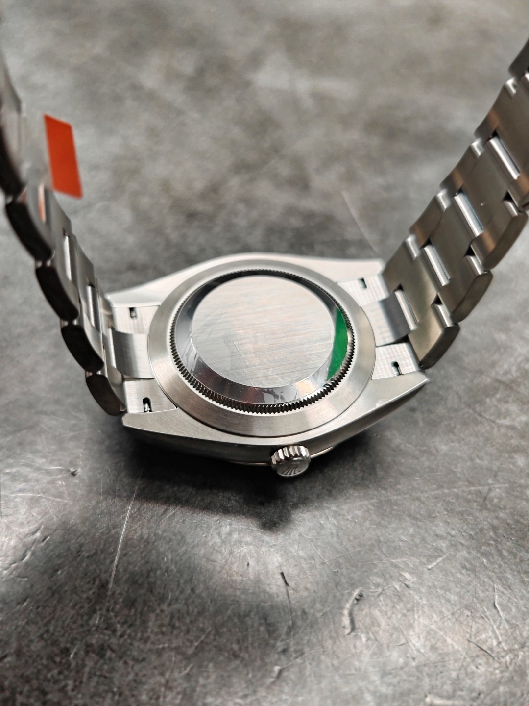 Rolex 124300-0007 detail 7