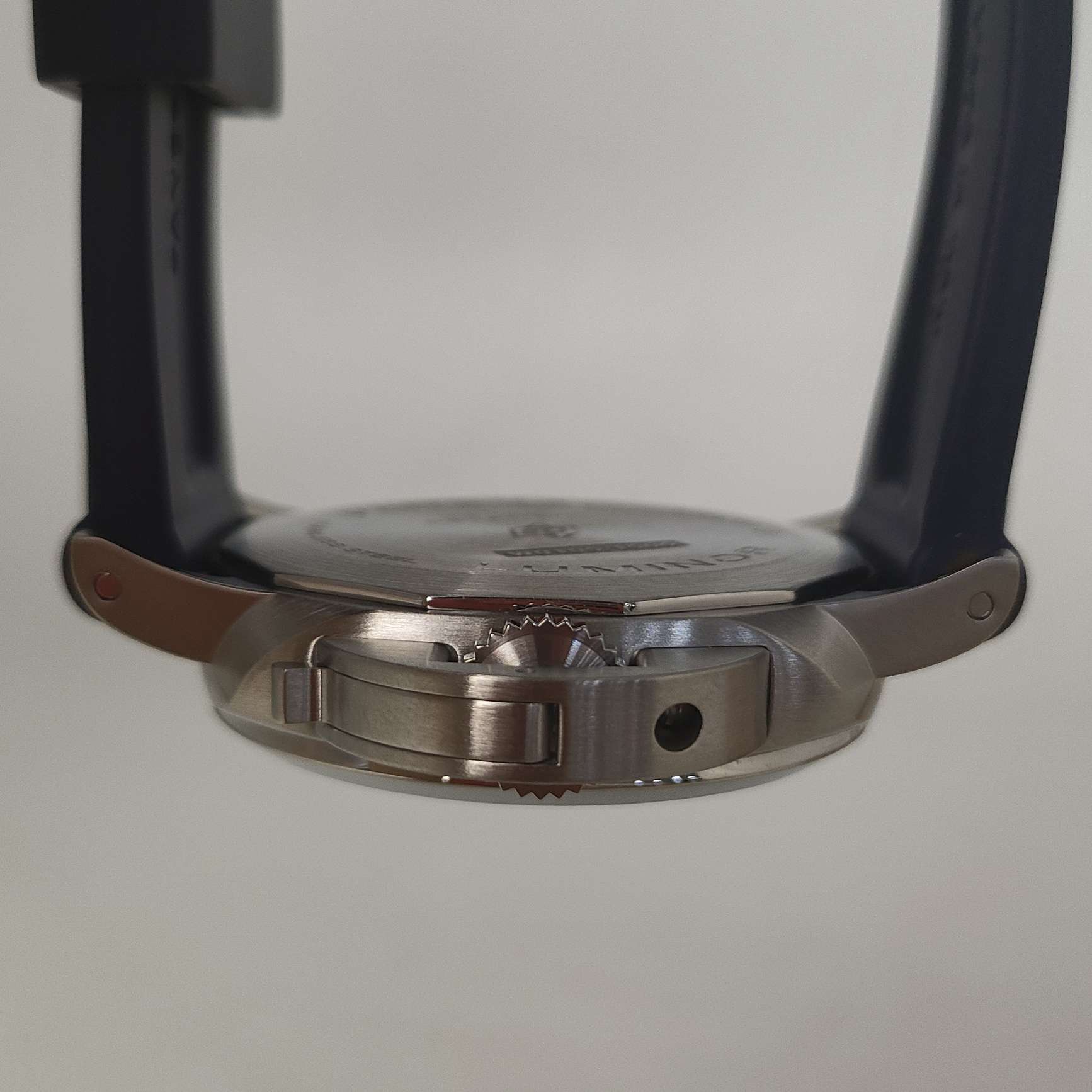 Panerai PAM01393 detail 3