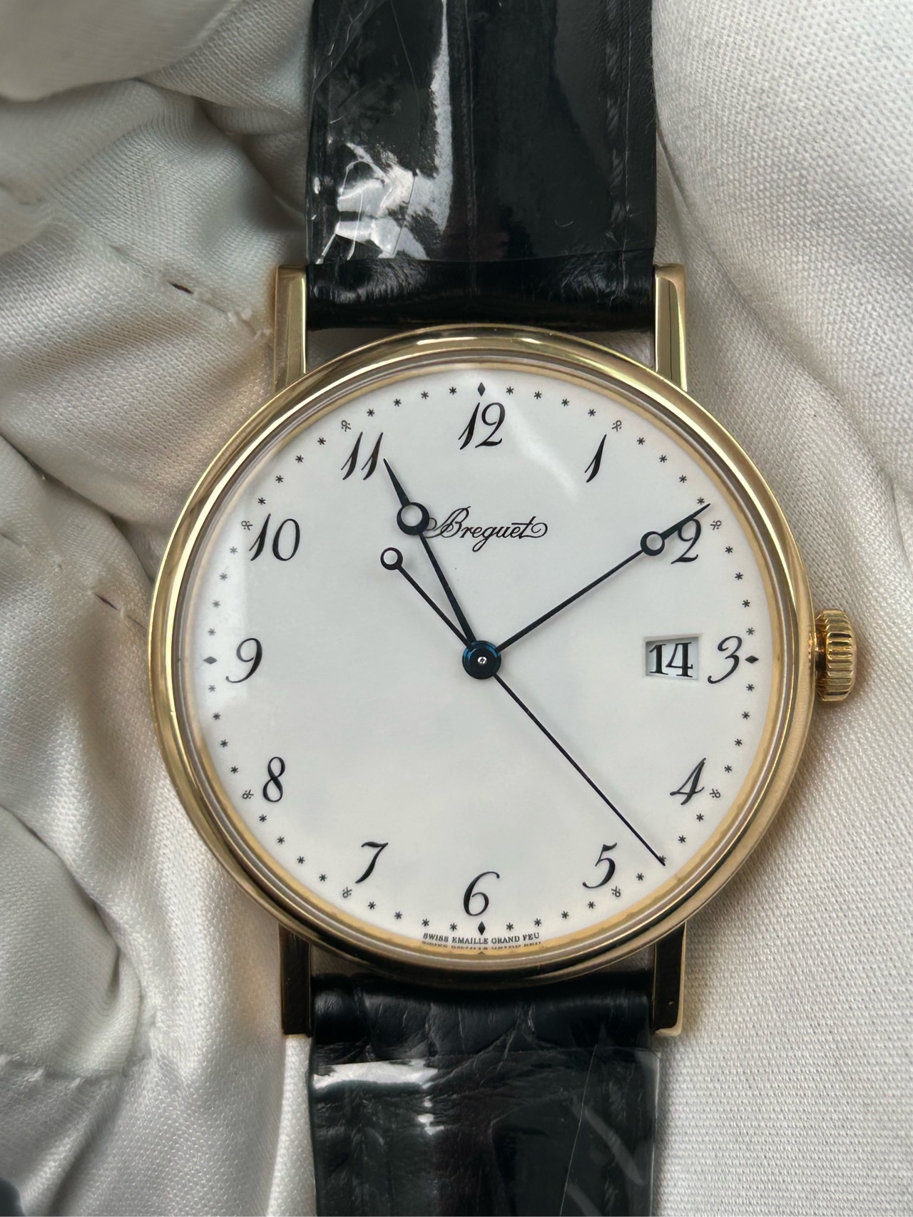 The Epitome of Timeless Elegance: An In-Depth Review of the Breguet Classique 5177BA / 29 / 9V6