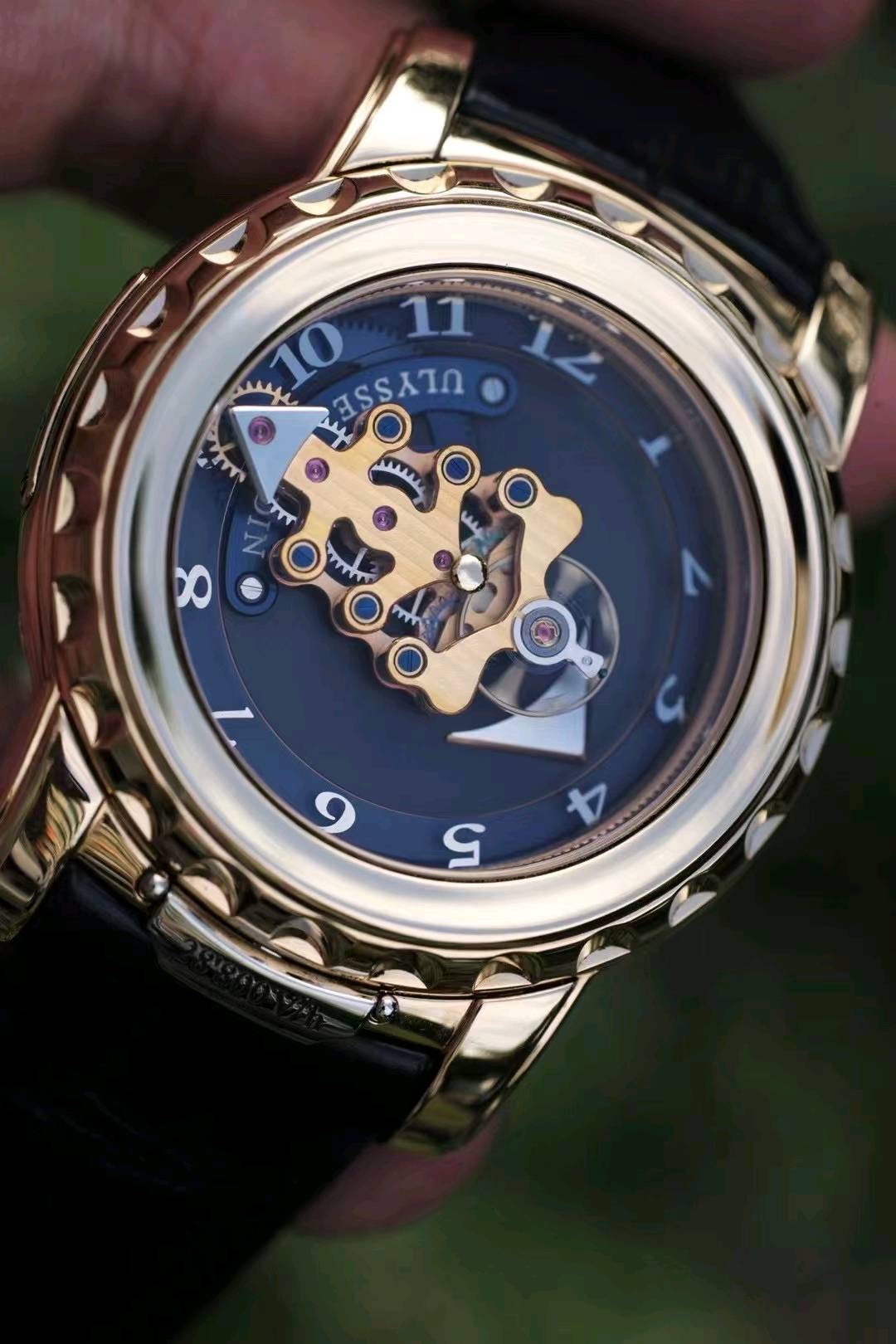The Mechanical Art of Defying Tradition: In-Depth Analysis of Ulysse Nardin Freak 026-88 Carousel Watch
