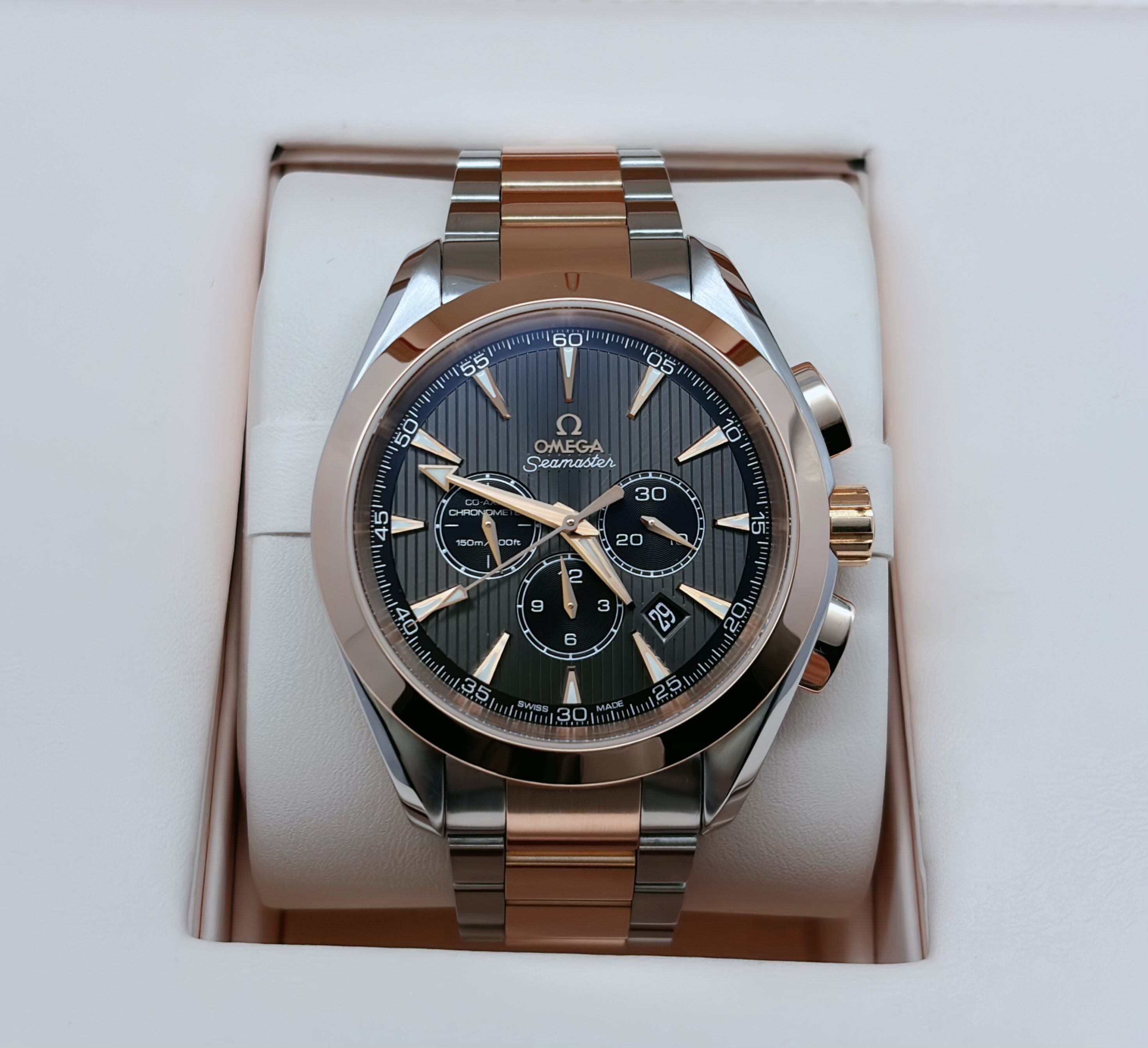 Omega 231.20.44.50.06.001