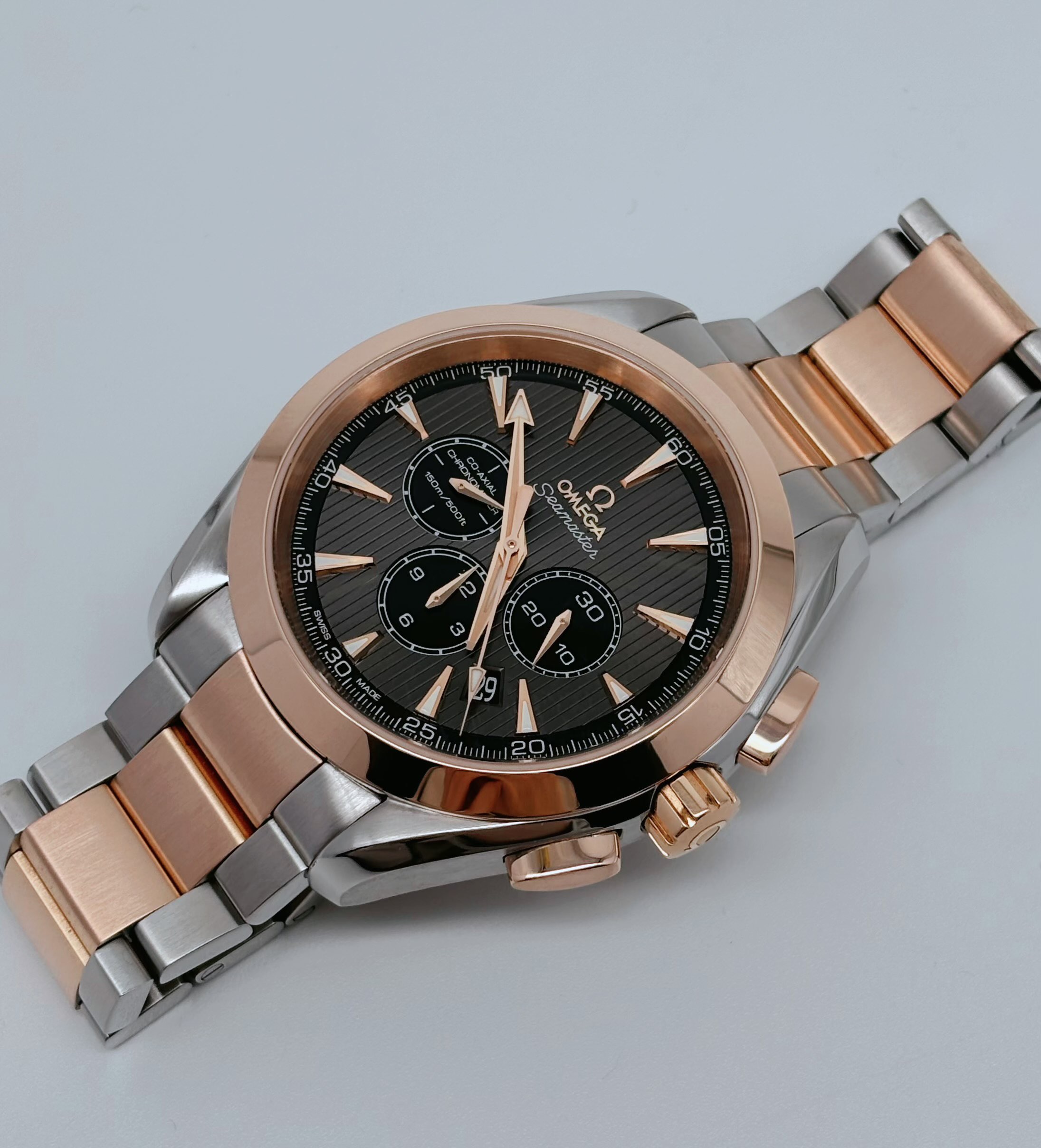 Omega 231.20.44.50.06.001 detail 6