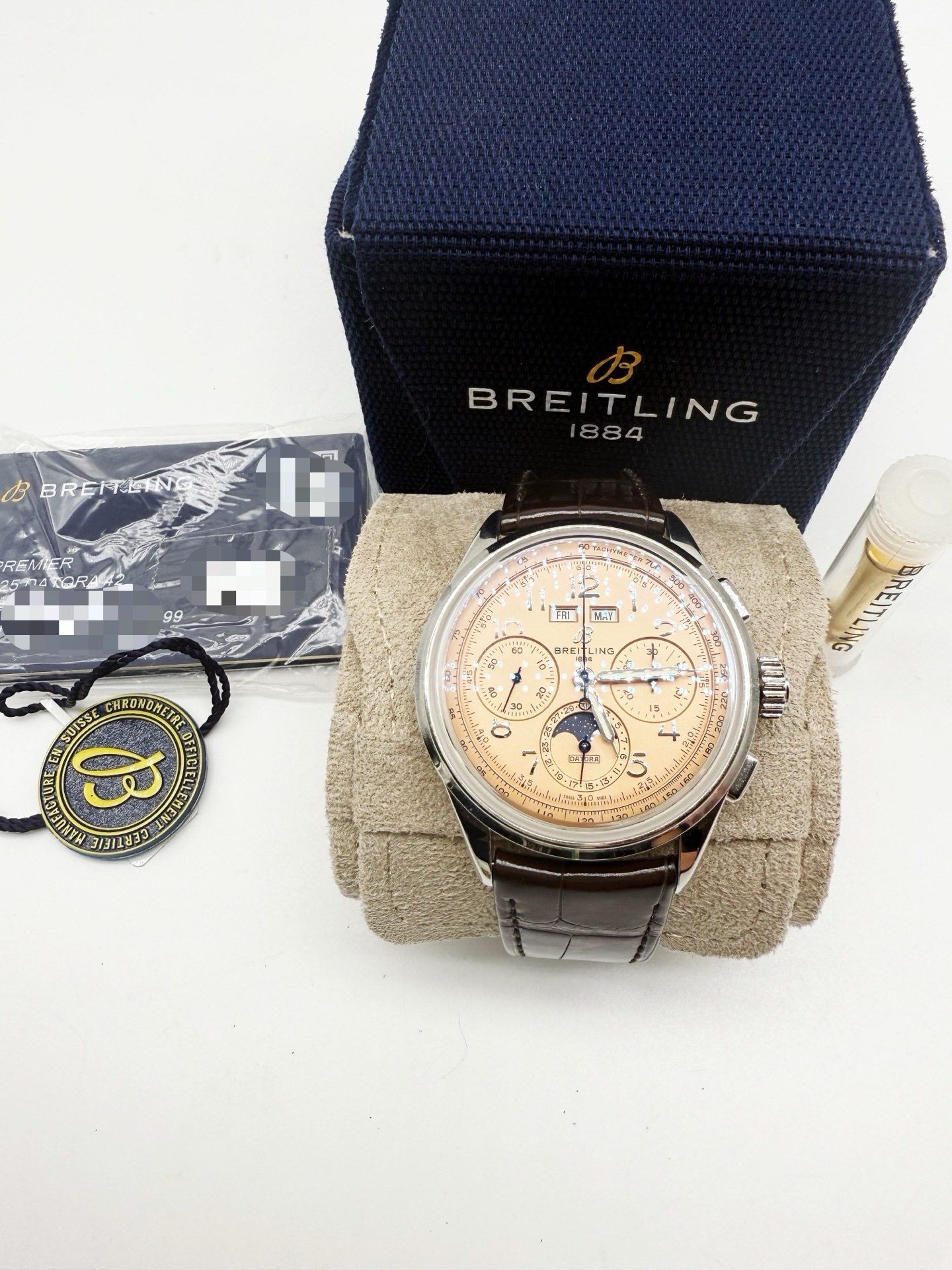 Breitling AB2510201K1P1 detail 2