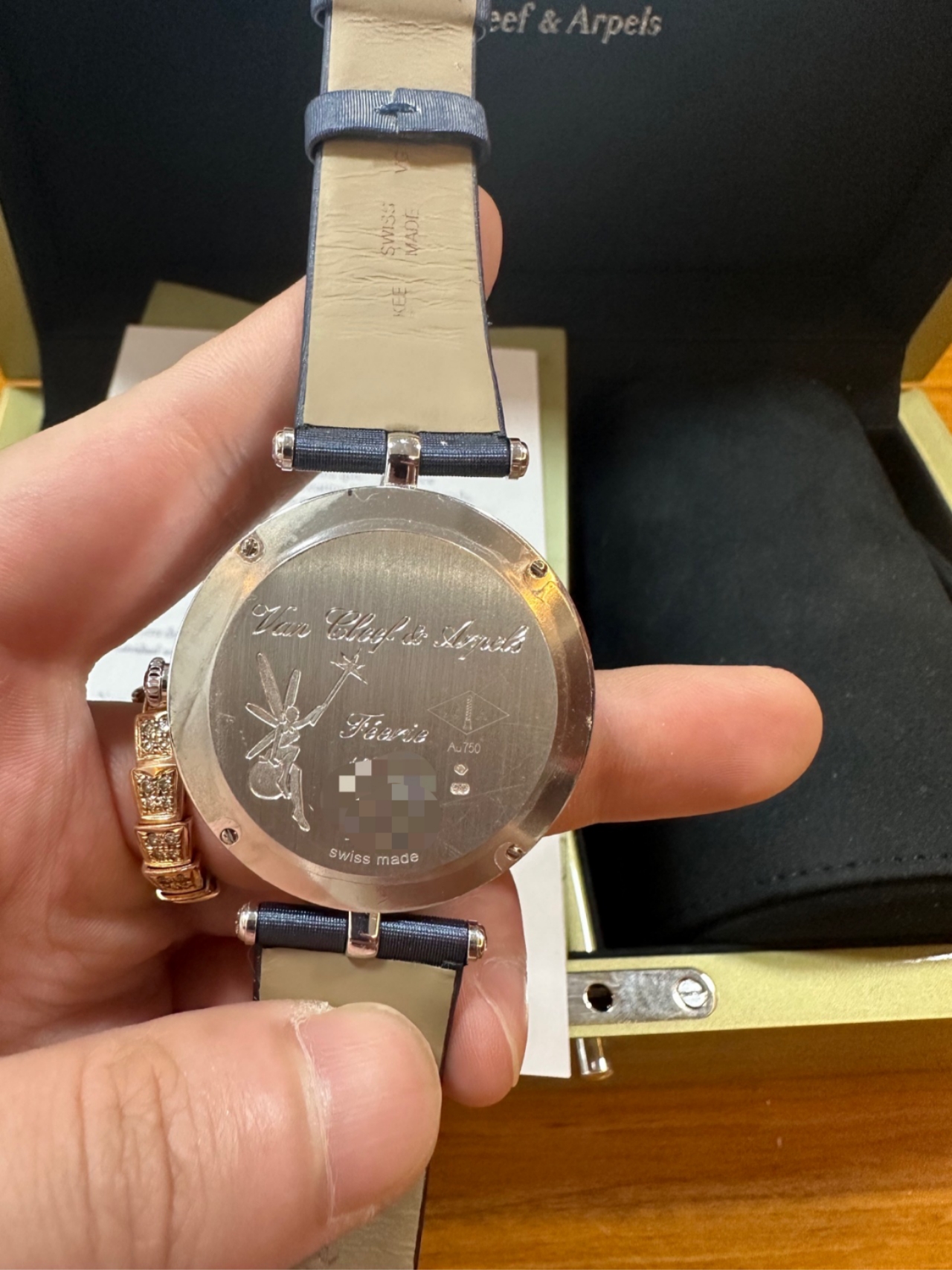 Van Cleef & Arpels VCARO8T500 detail 6
