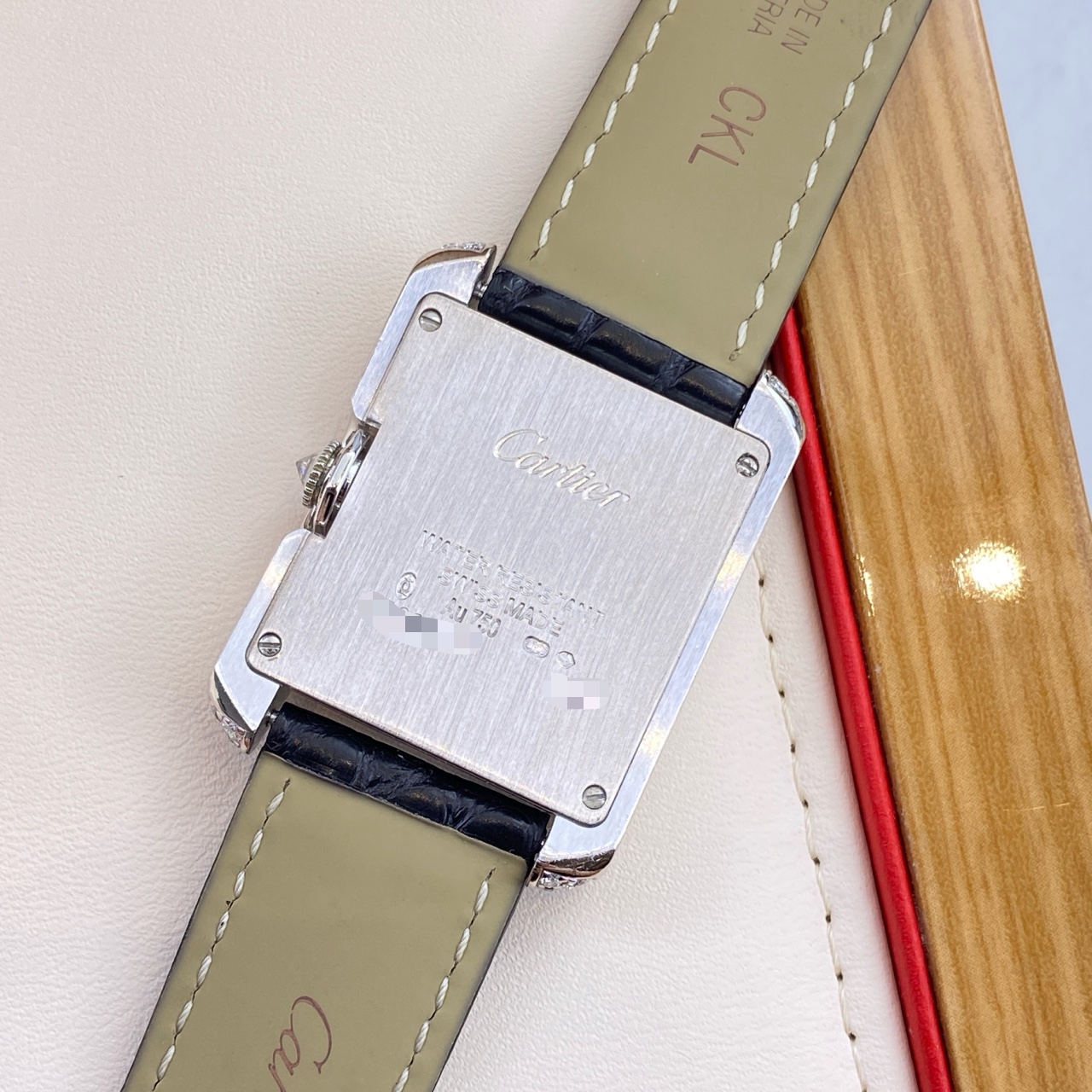 Cartier WT100030 detail 4