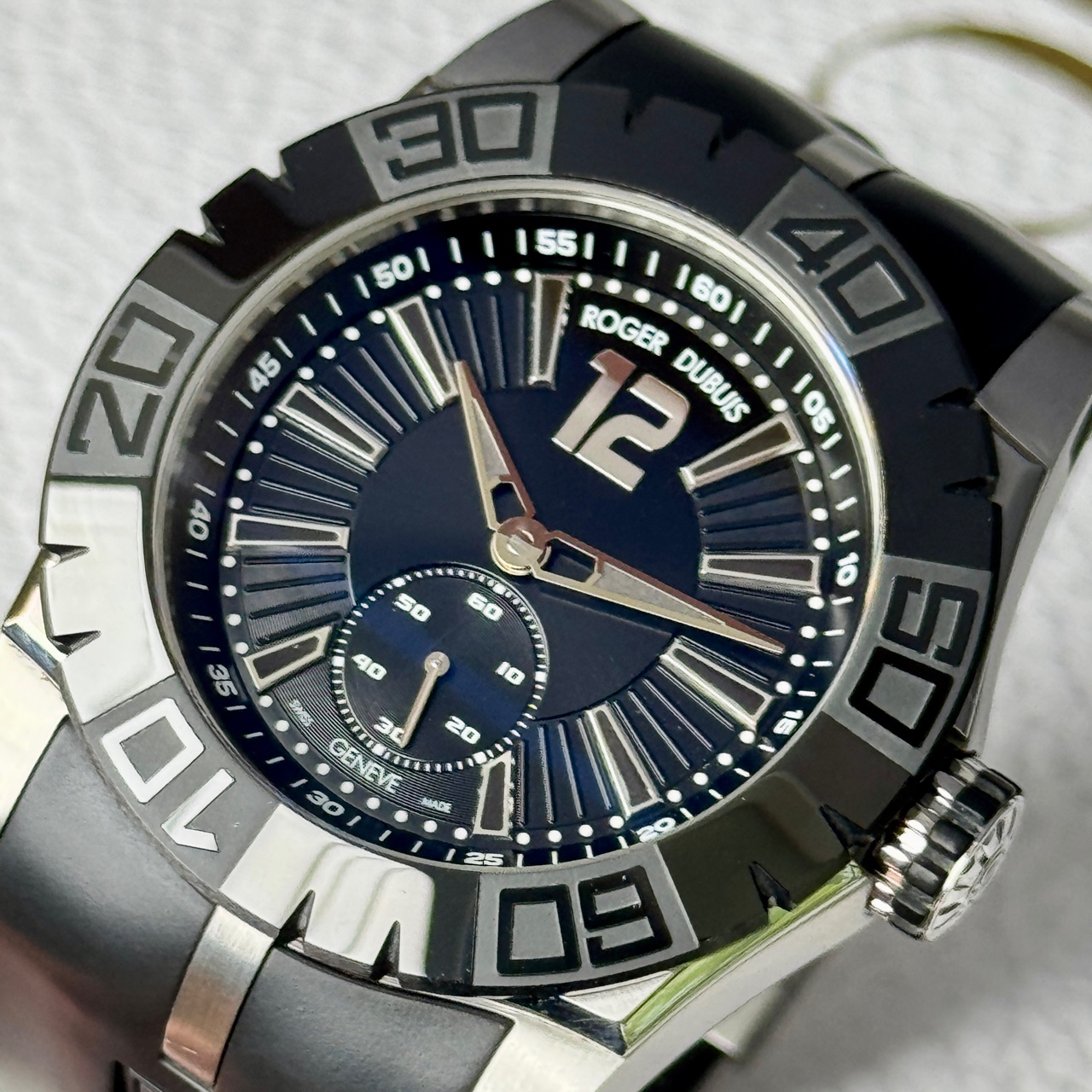 Roger Dubuis RDDBSE0270 detail 7