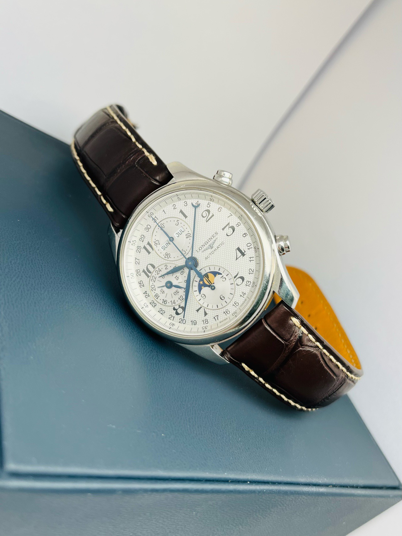 Longines L2.773.4.78.3 detail 3