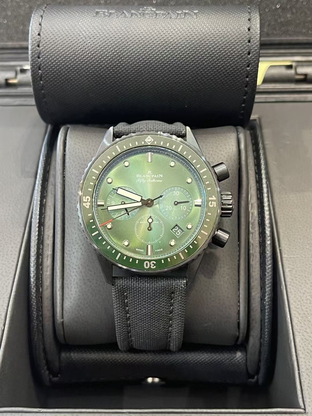 Blancpain 5200-0153-B52A: The Lightweight Champion of Dive Watches