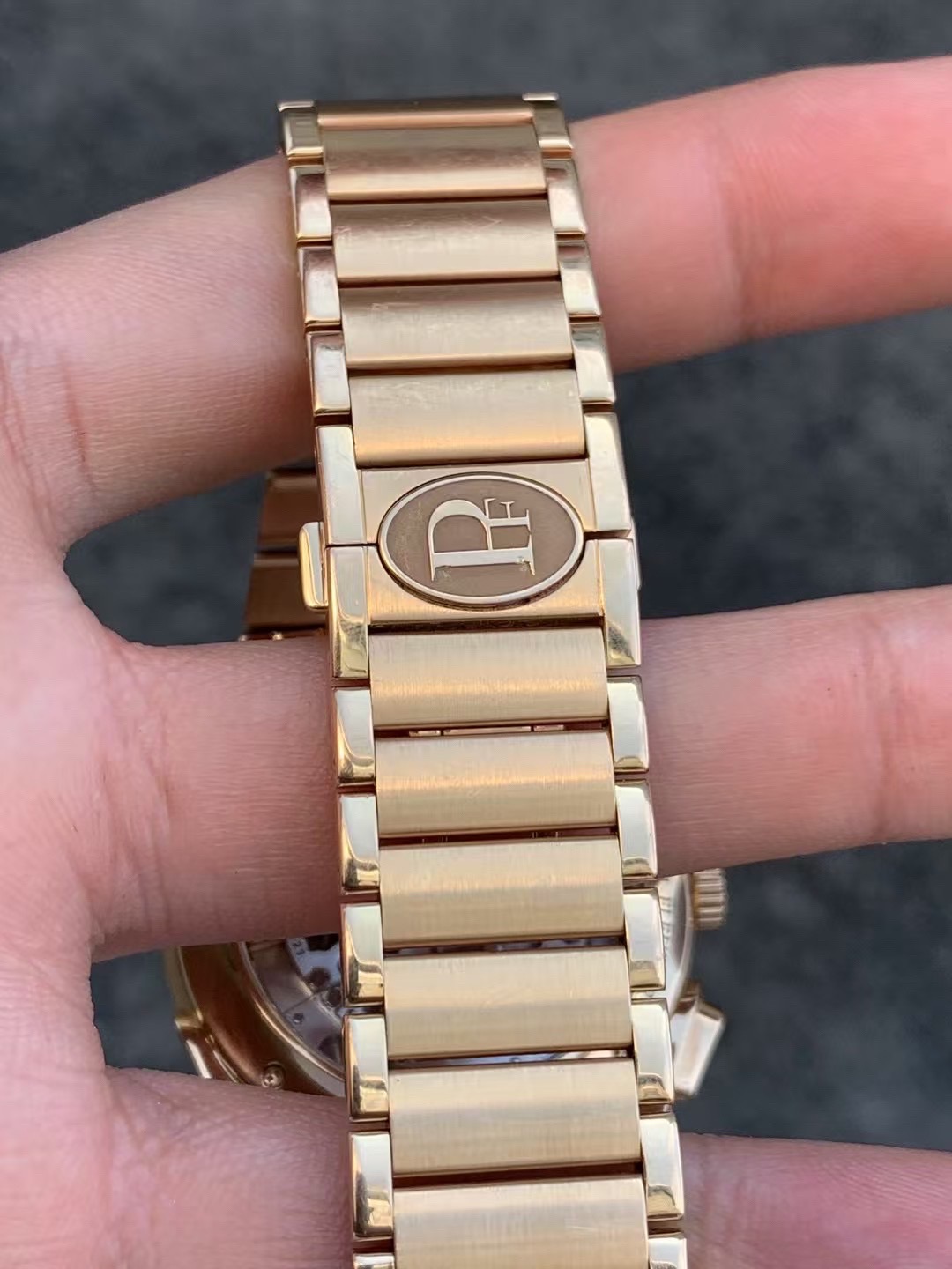 Parmigiani Fleurier PFC915-2020001-200182 detail 5