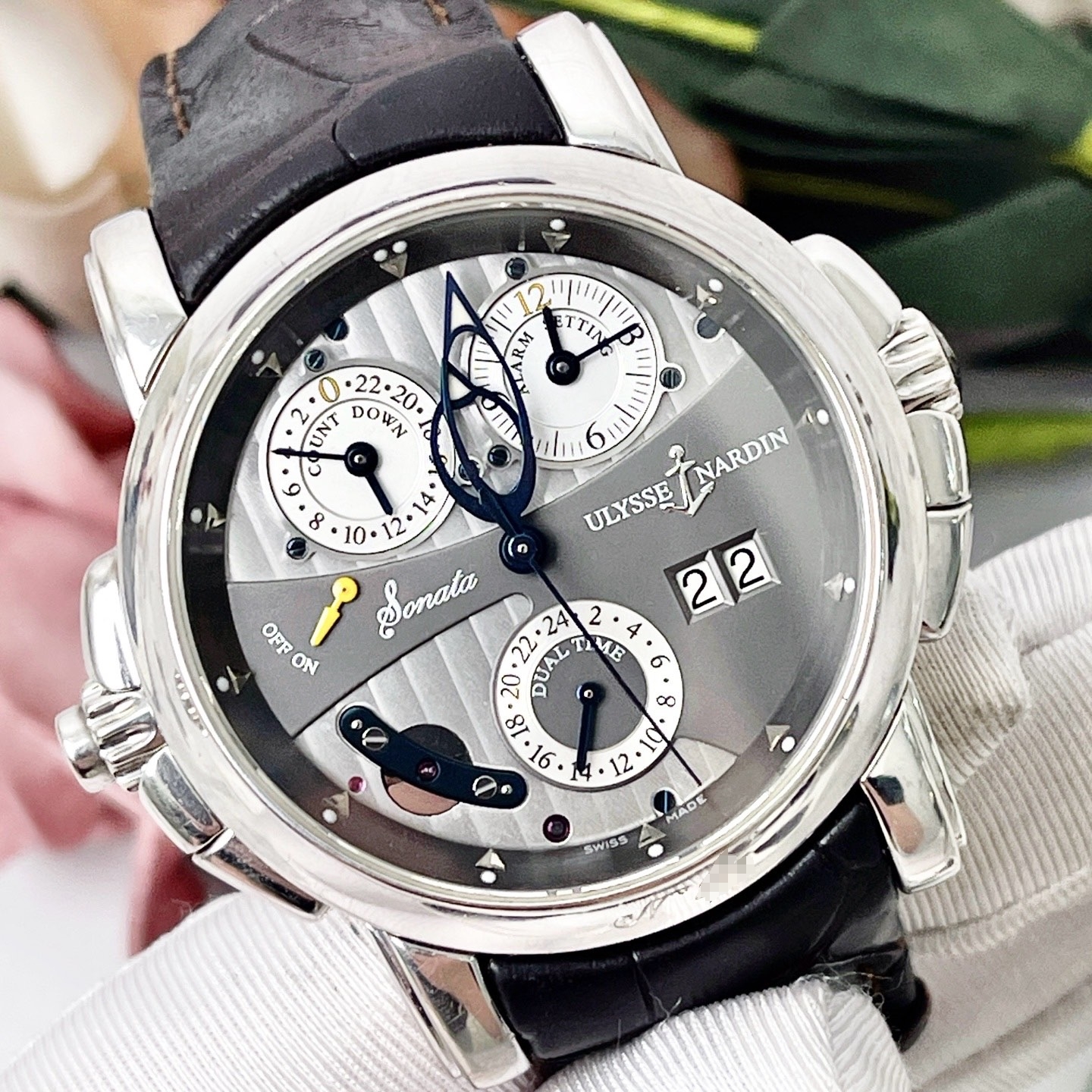 Ulysse Nardin 670-88 / 212 detail 2