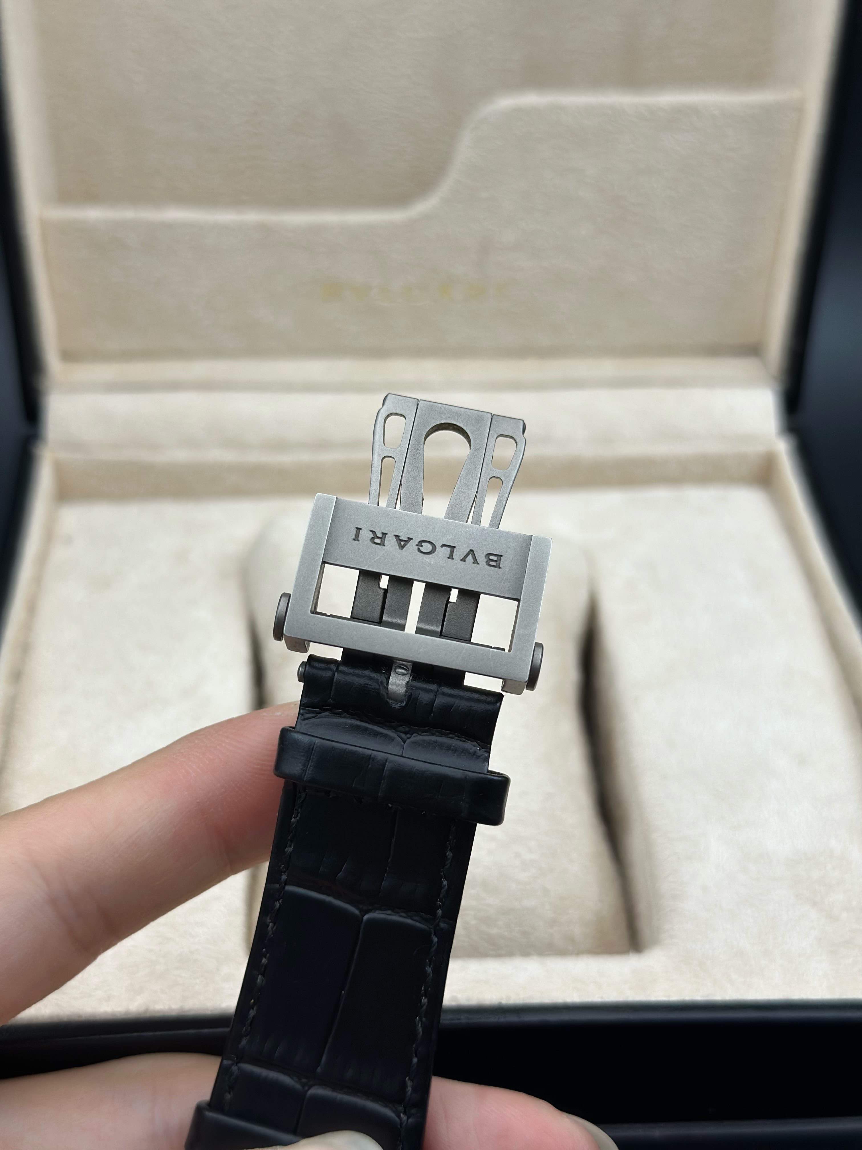 Bulgari BGF47BBLDBR detail 4