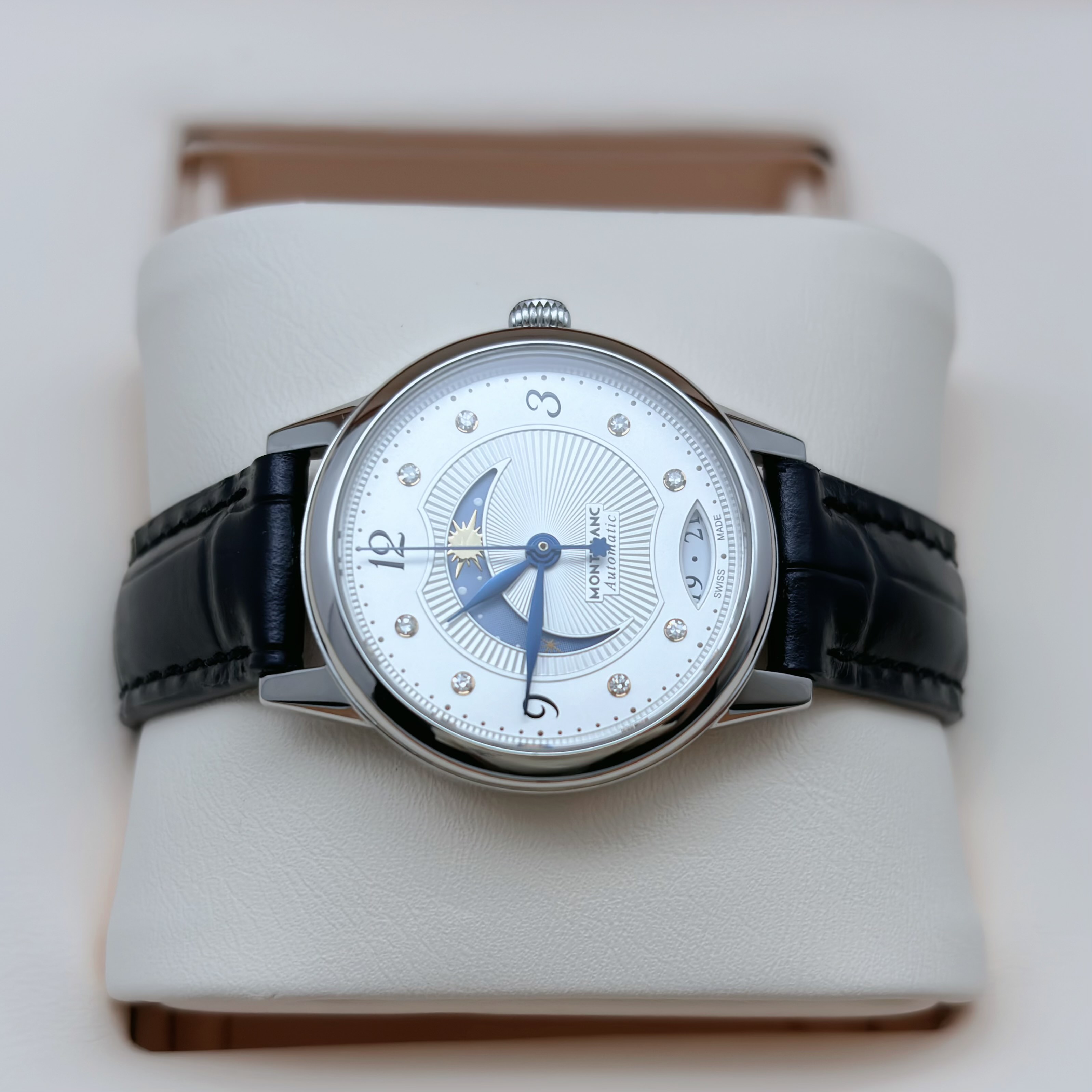 Montblanc 114730 detail 2