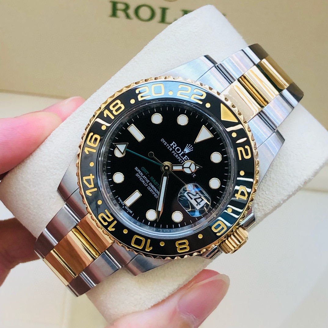 Rolex 116713LN detail 3