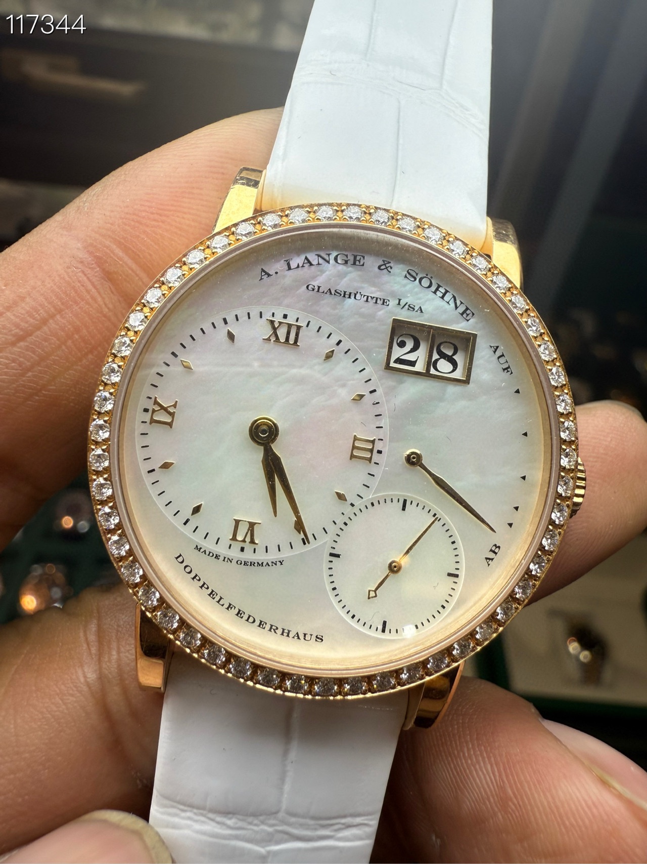A. Lange & S&ouml;hne 813.047 detail 2