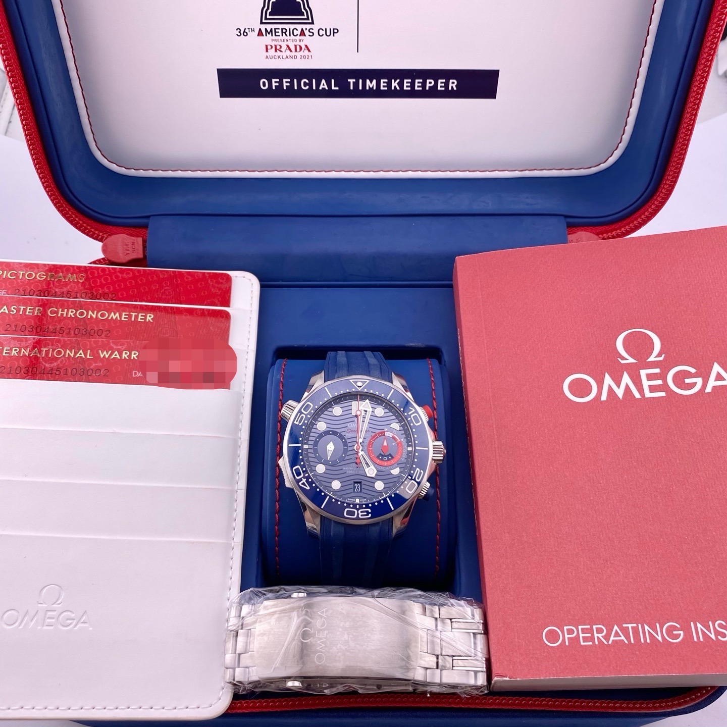 Omega 210.30.44.51.03.002 detail 7