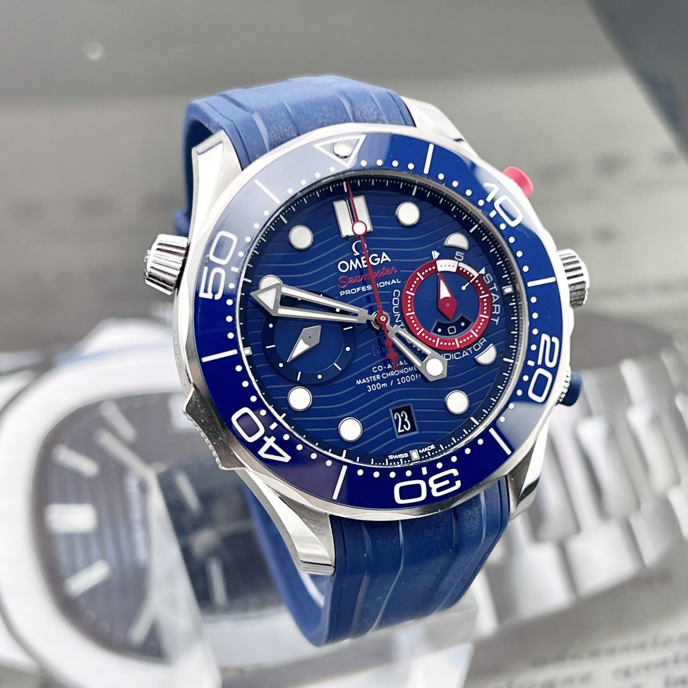 Omega 210.30.44.51.03.002 detail 3