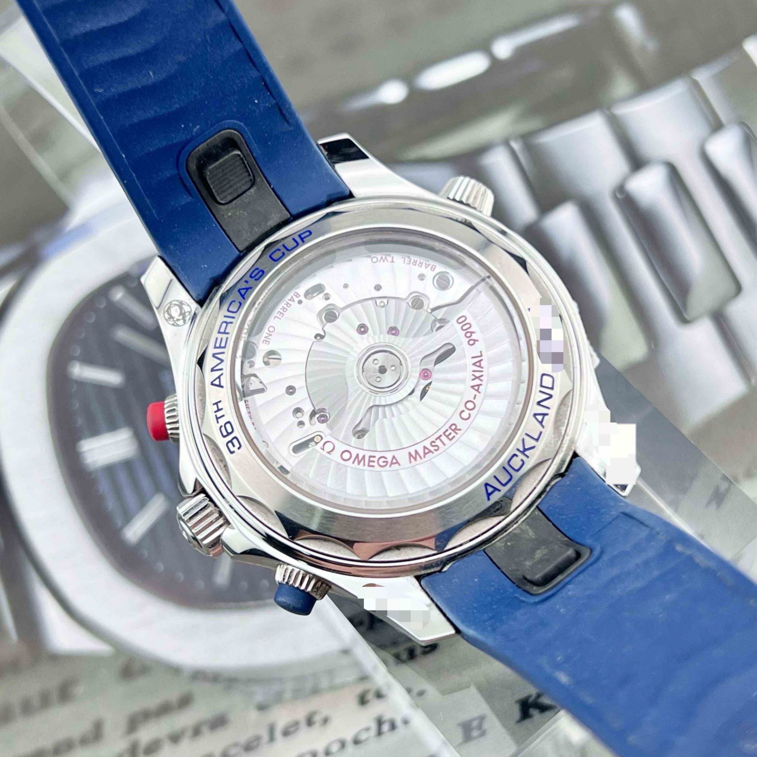 Omega 210.30.44.51.03.002 detail 4