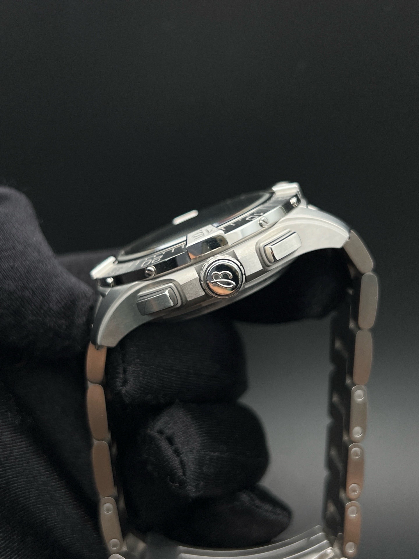 Breitling AB0147101L1A1 detail 2