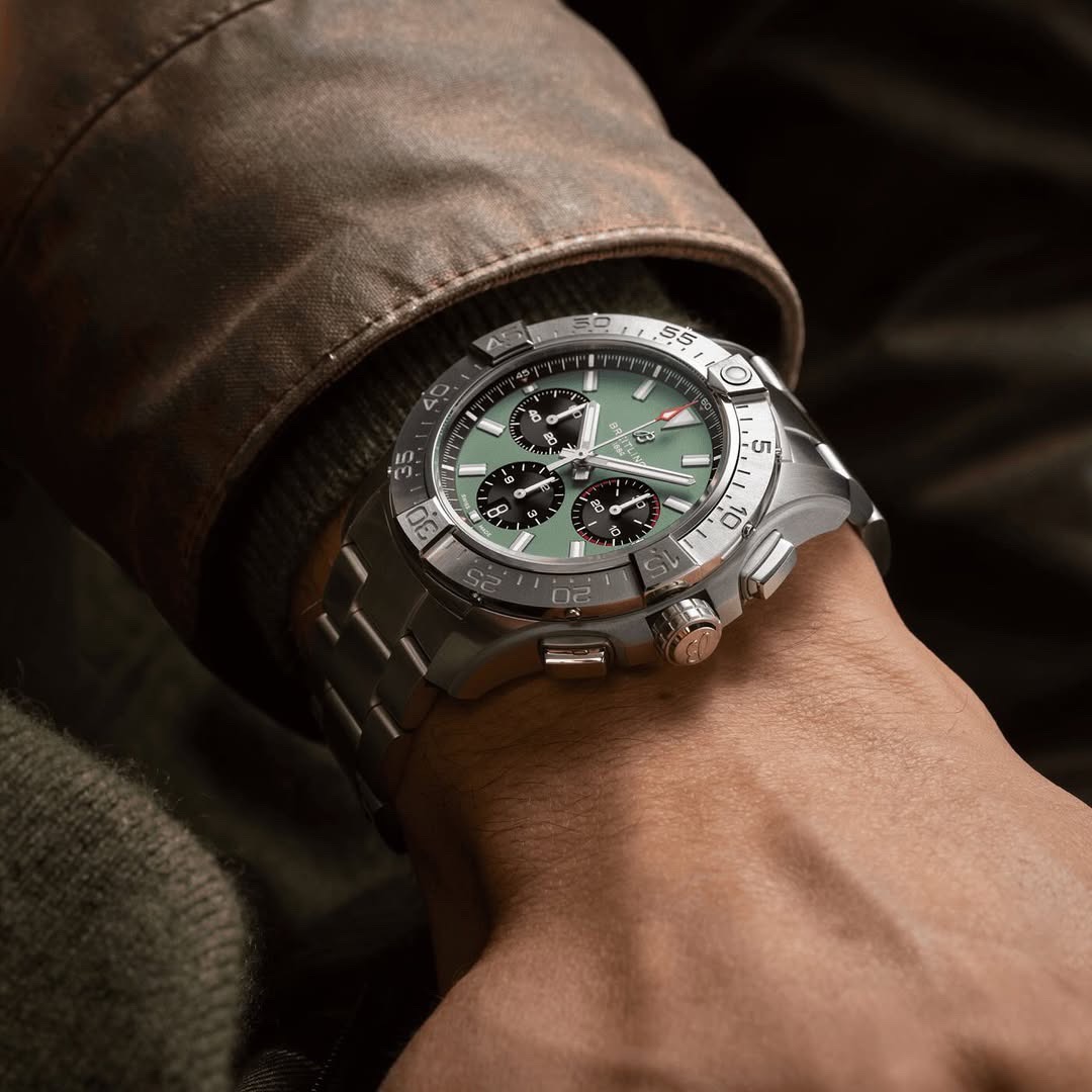 Breitling AB0147101L1A1 detail 7