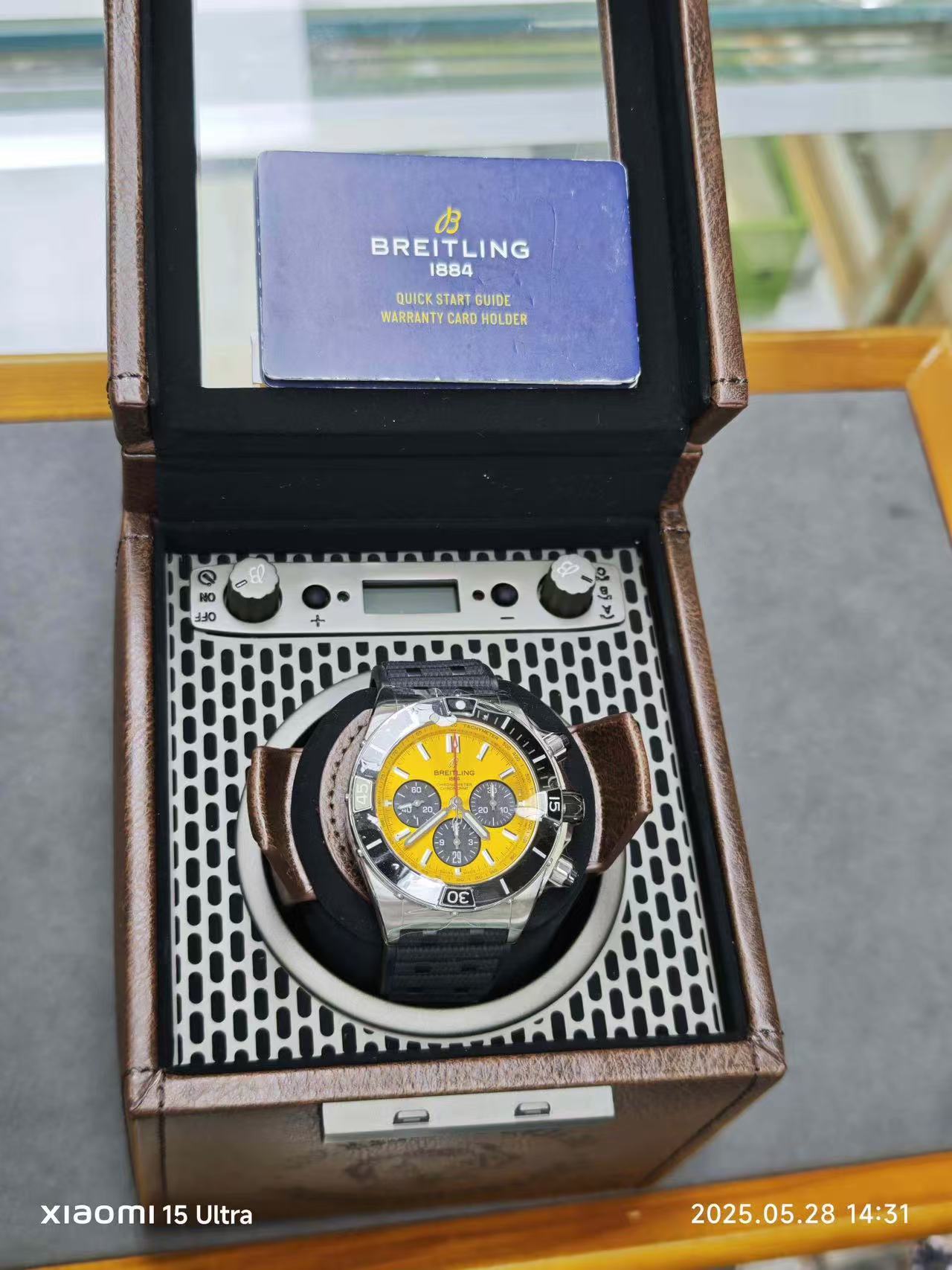 Breitling AB01364A1I1S1 detail 6