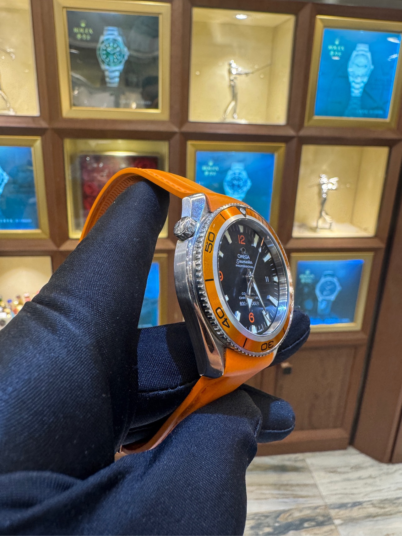 Omega 2909.50.83 detail 1