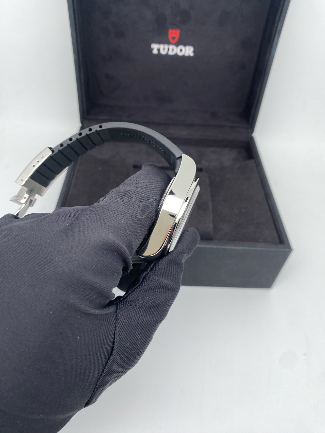 Tudor m79360n-0008 detail 3