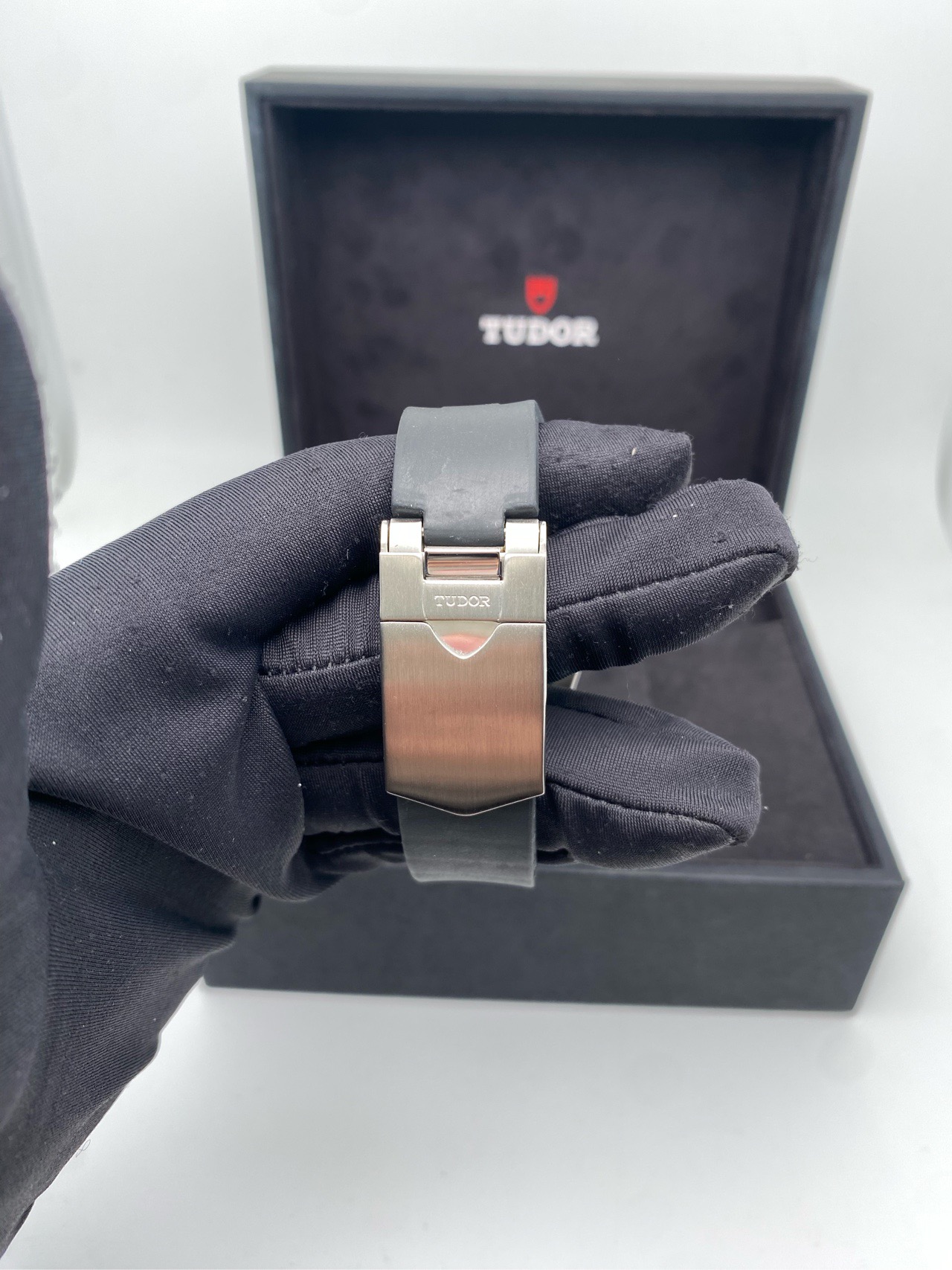 Tudor m79360n-0008 detail 5