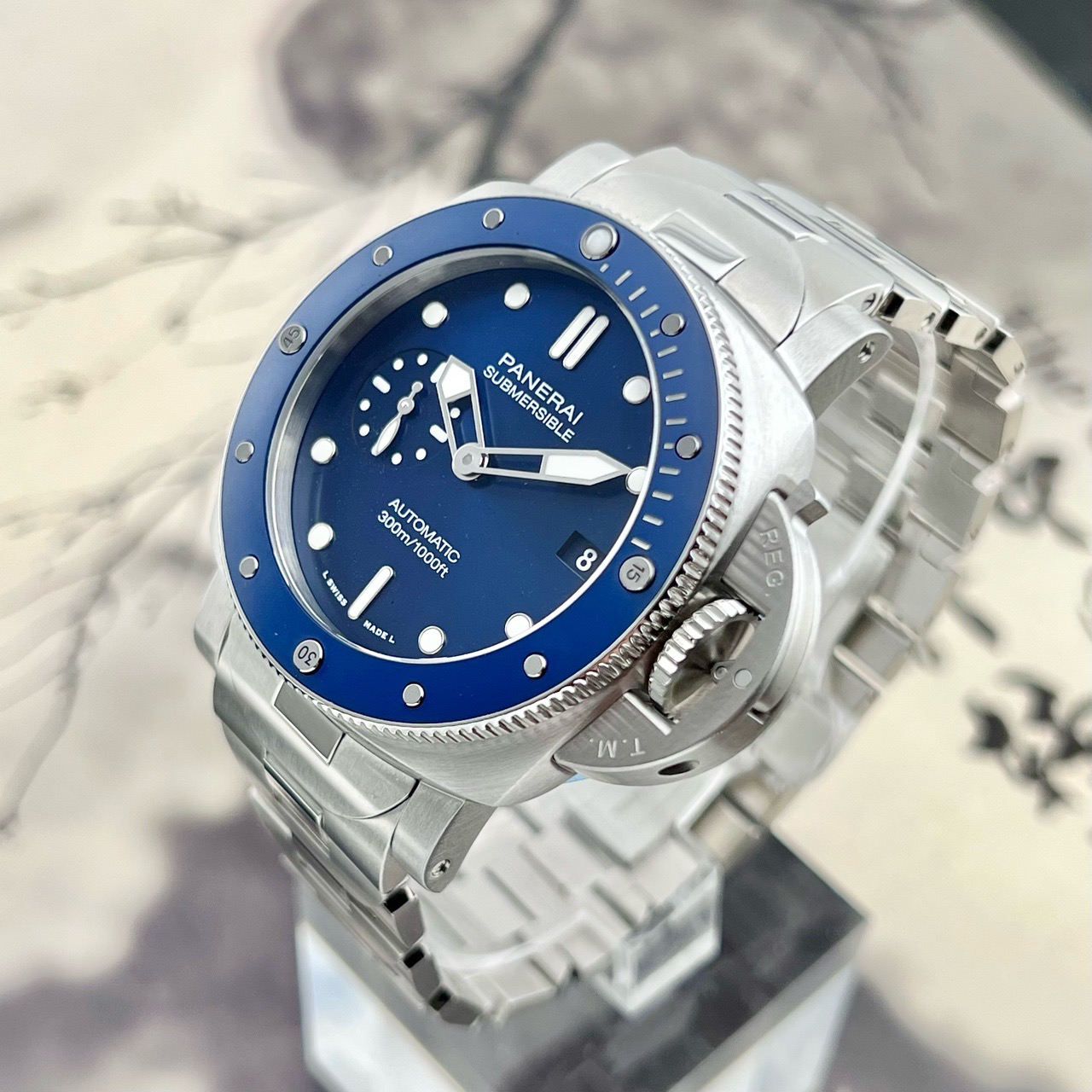 Panerai PAM01068 detail 2