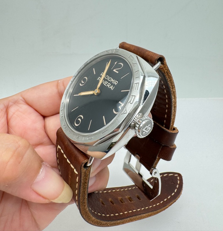 Panerai PAM00685 detail 2
