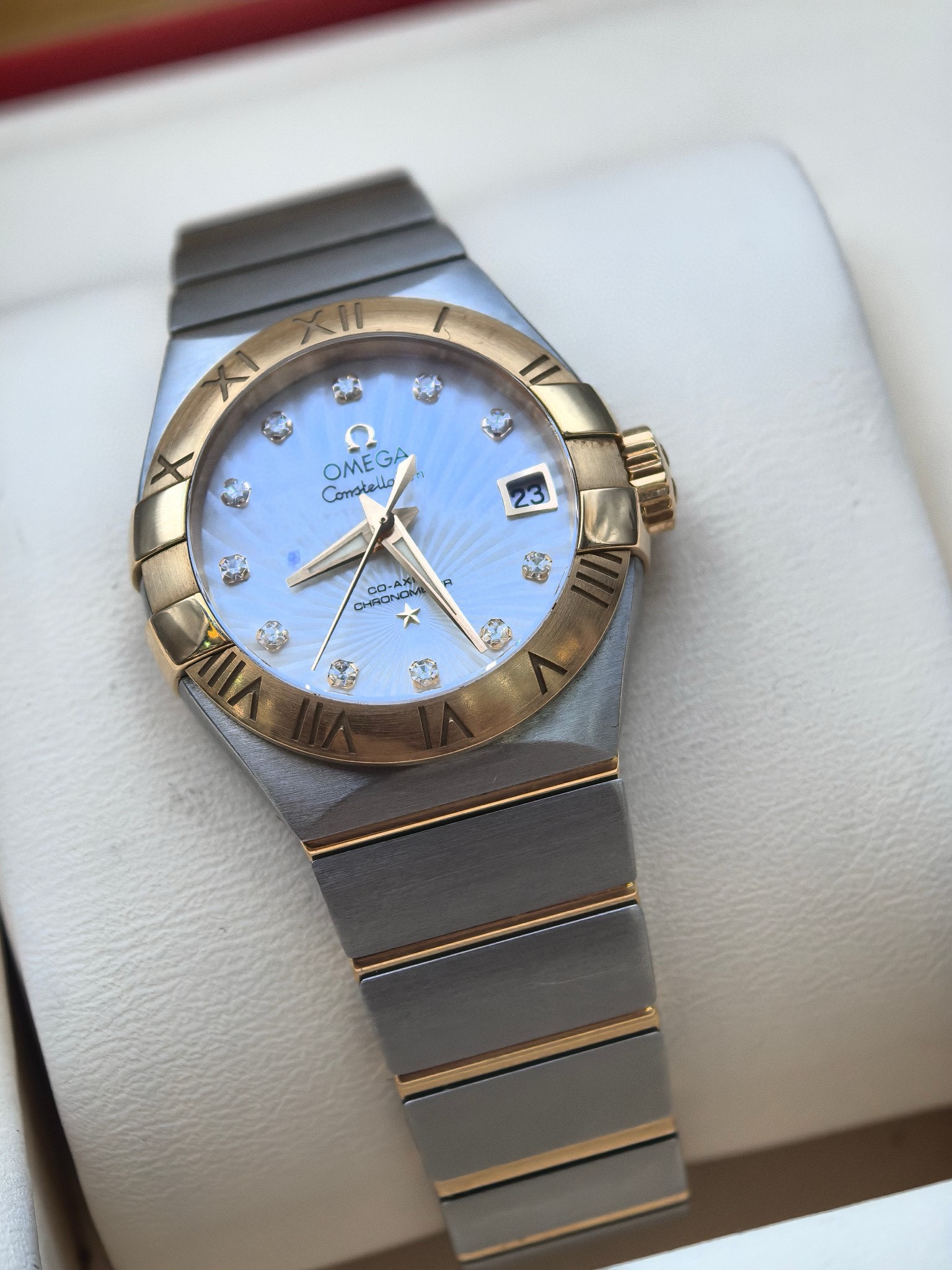 Omega 123.20.27.20.55.001 detail 2