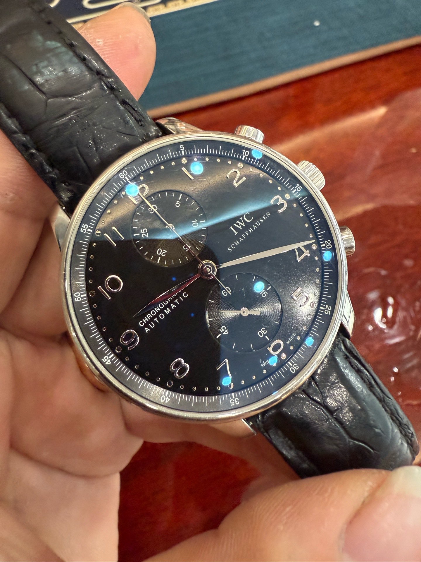 IWC 371438 detail 1