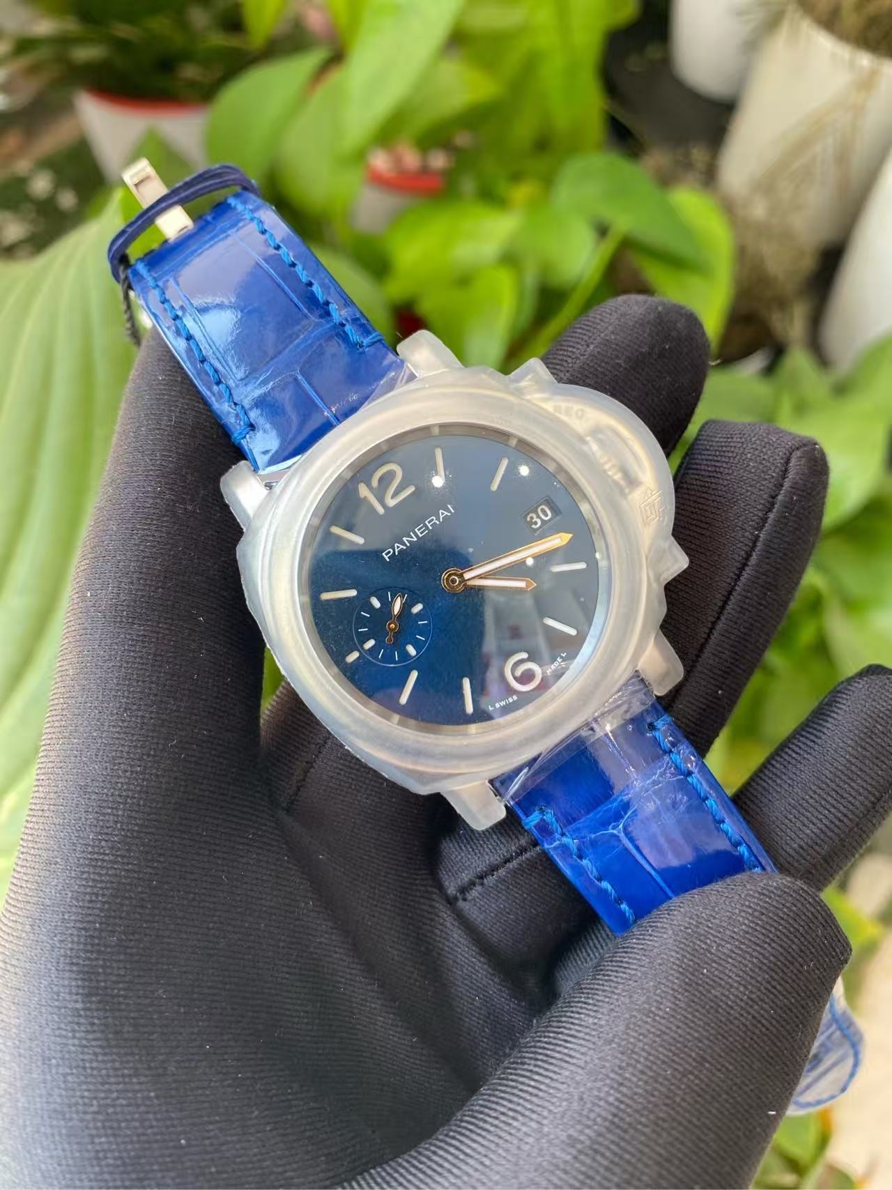 Panerai PAM01273 detail 2
