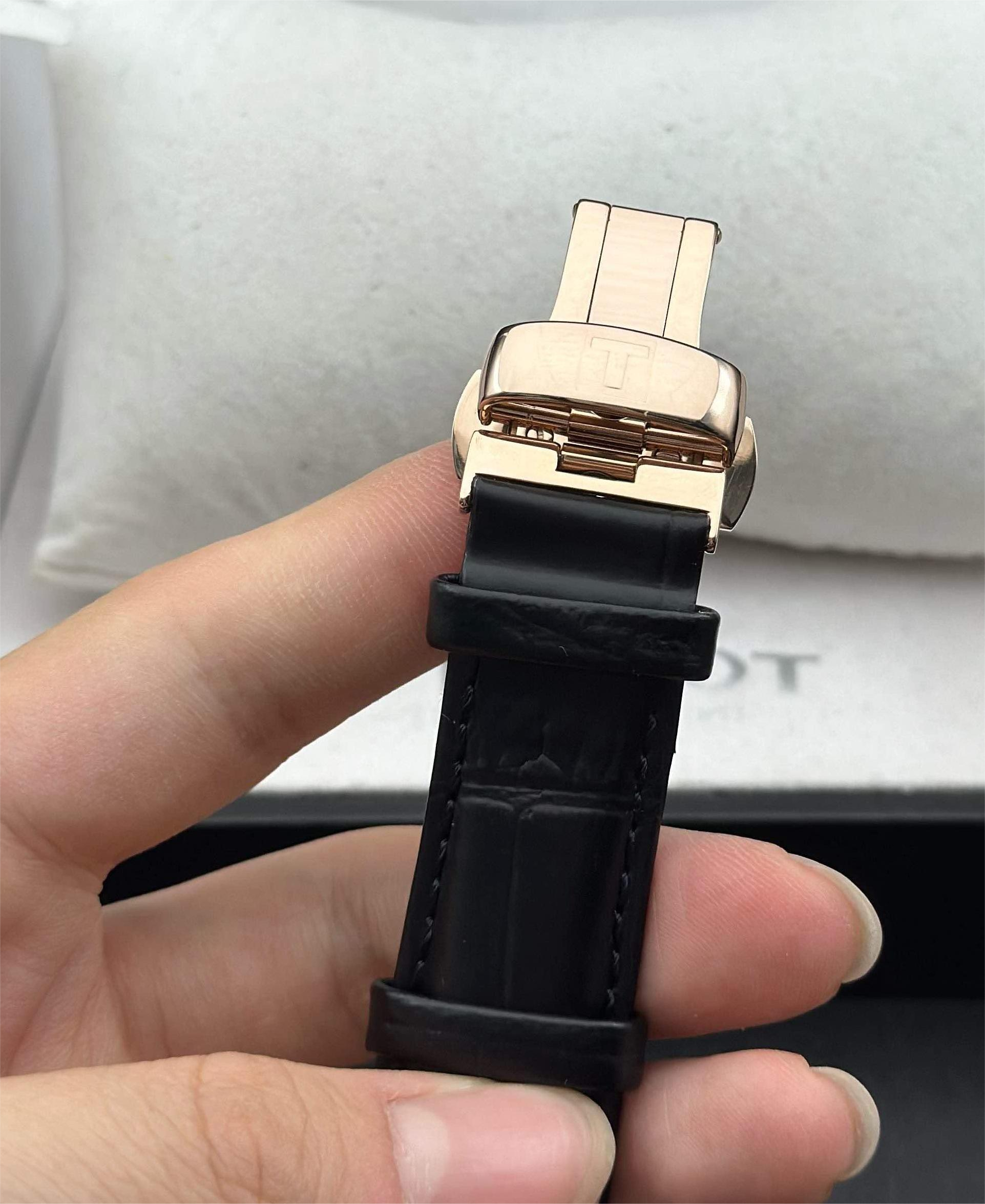 Tissot T0994073644800 detail 5