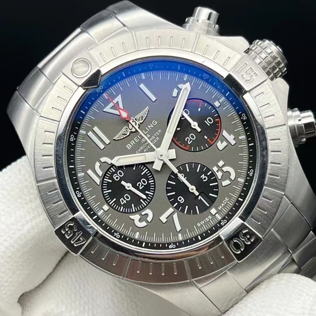 Breitling AB01821A1B1A1 detail 2