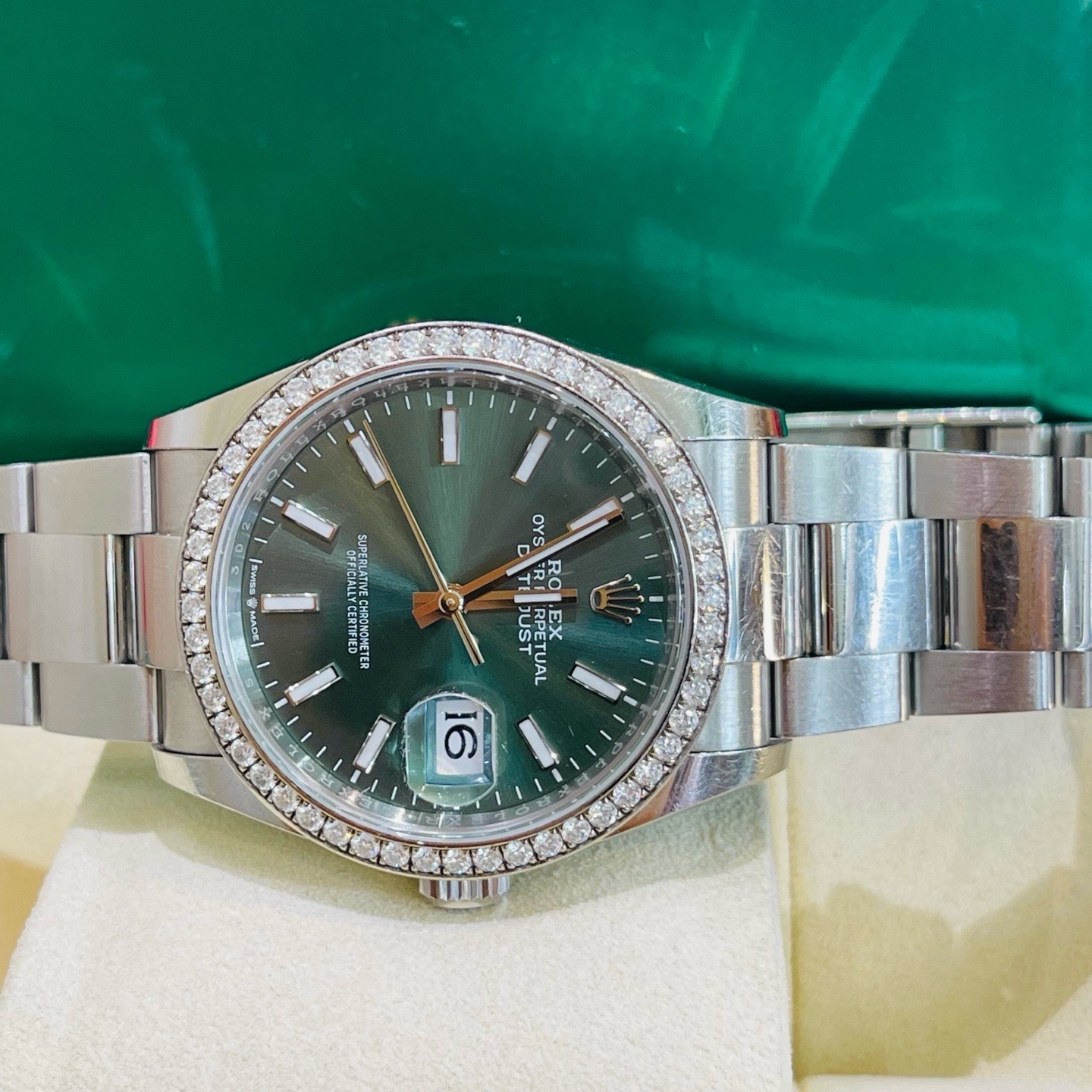 Rolex 126284rbr detail 4