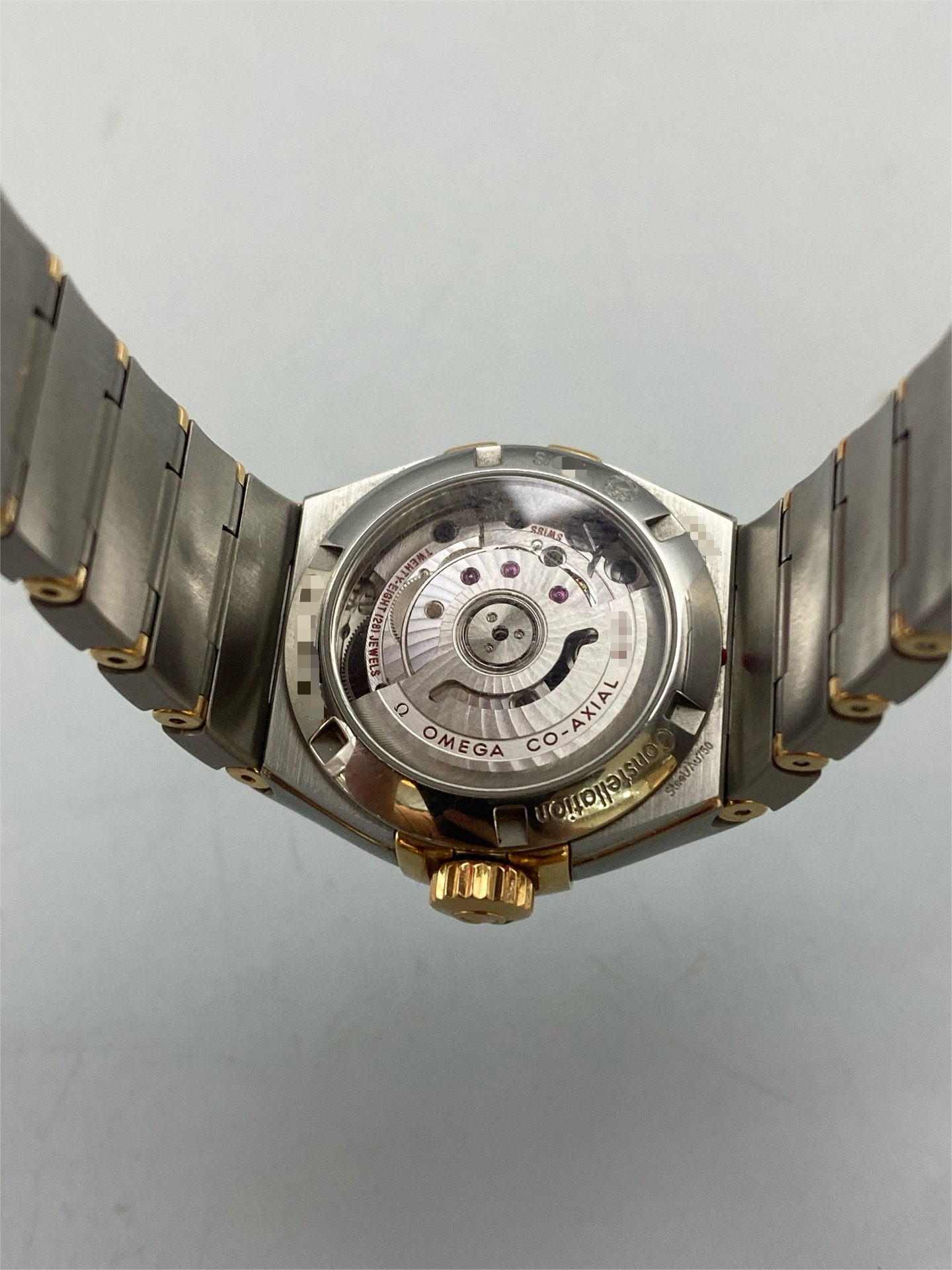 Omega 123.20.27.20.55.001 detail 3