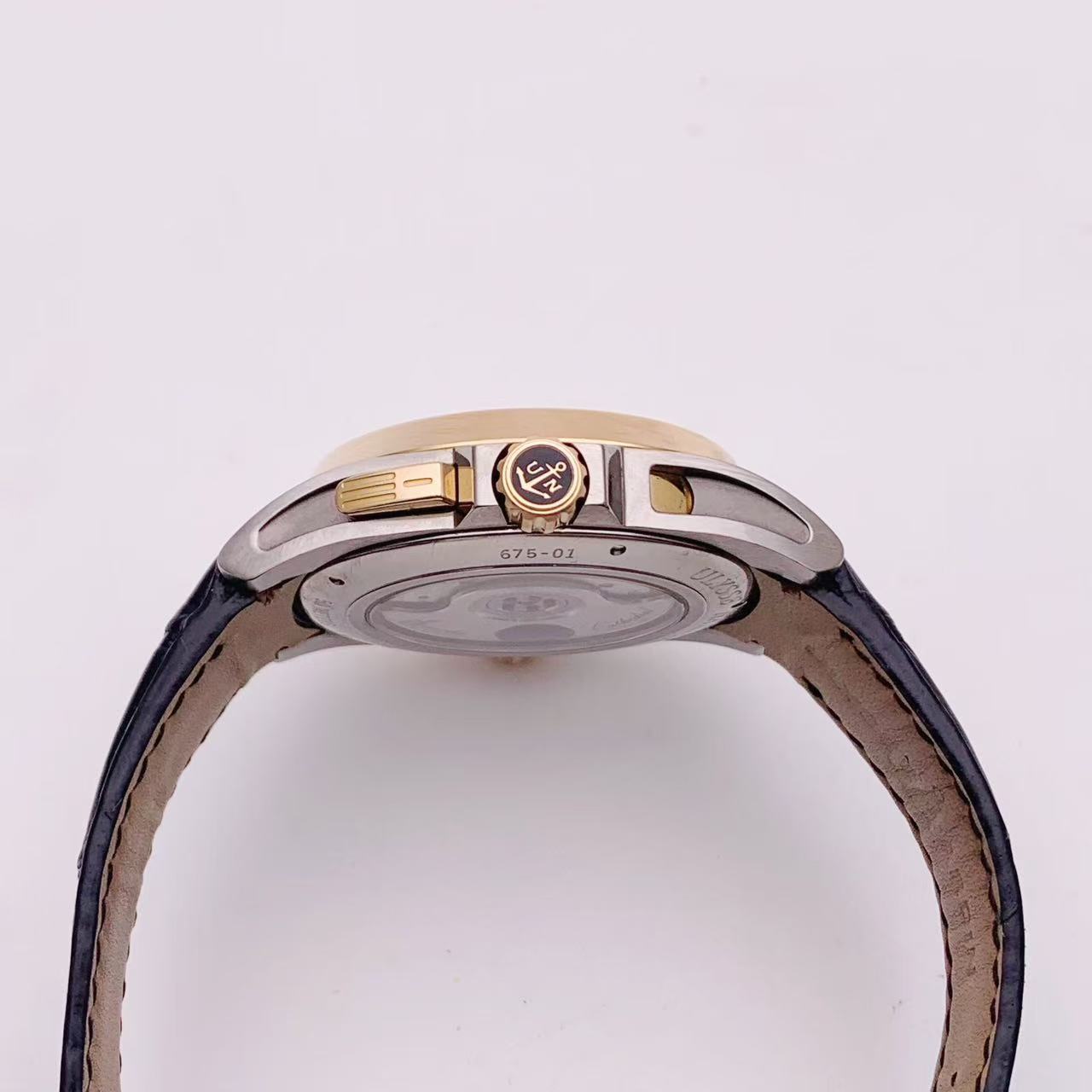 Ulysse Nardin 675-01 detail 3