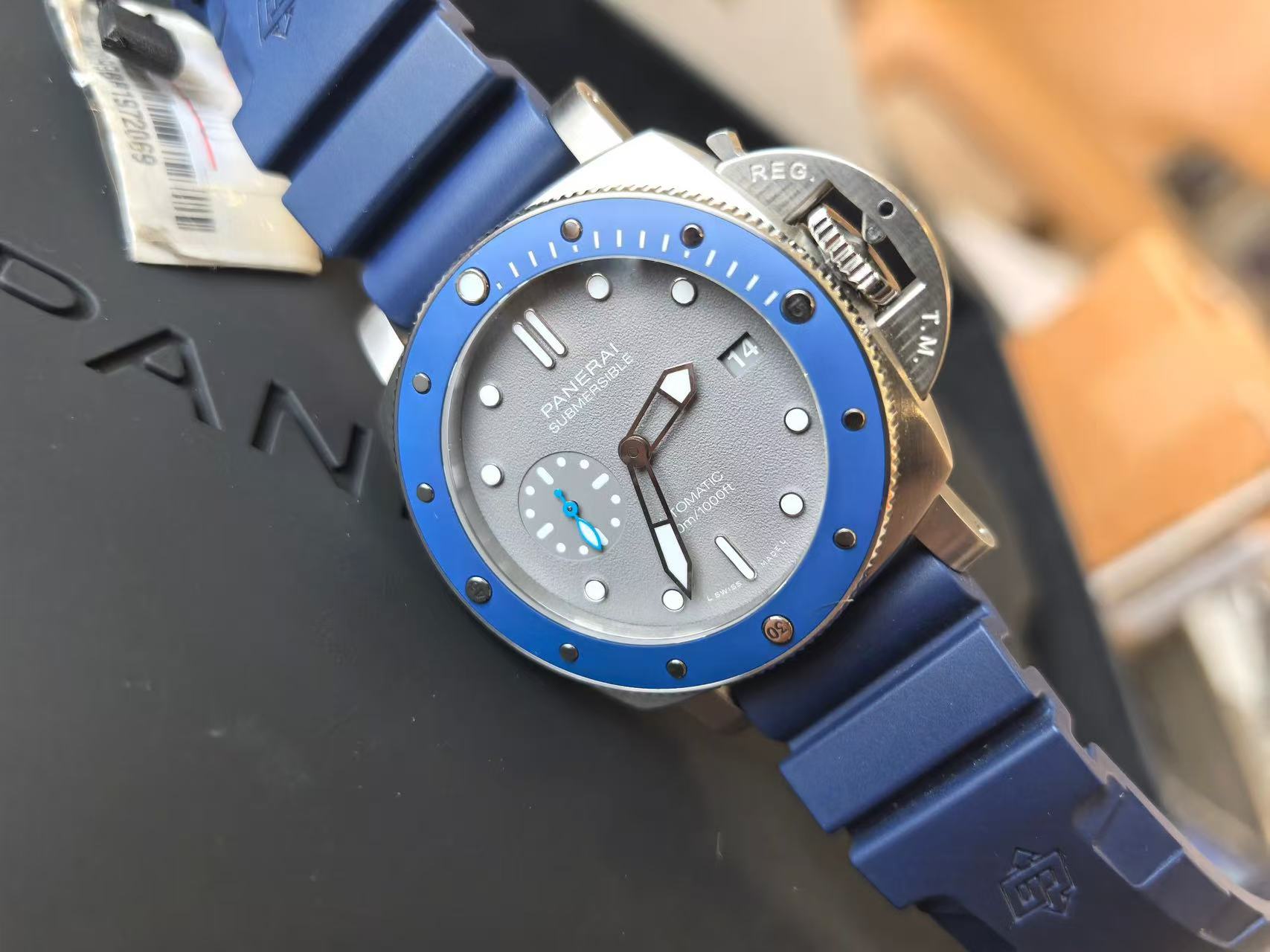 Panerai PAM00959 detail 2