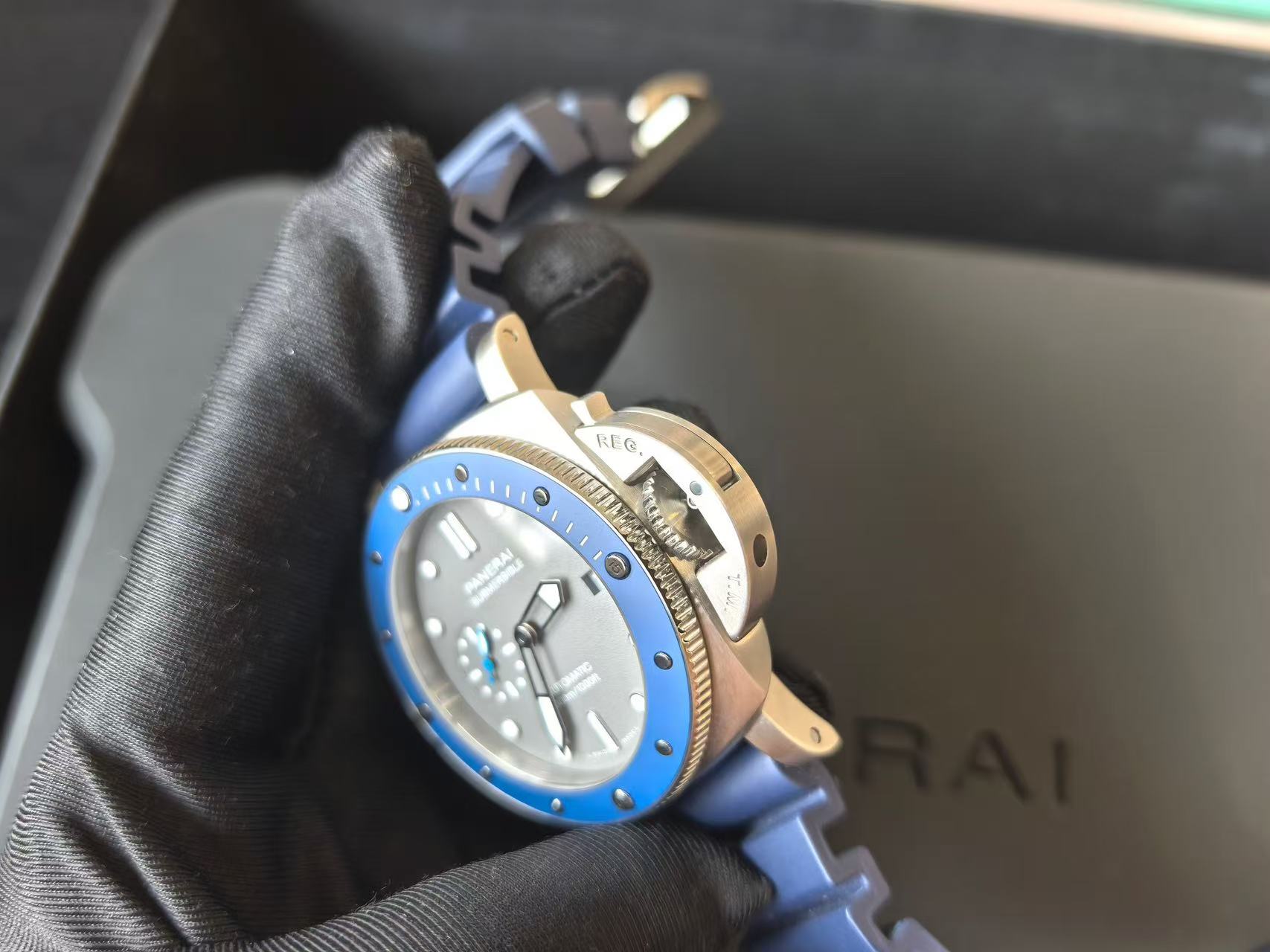 Panerai PAM00959 detail 1