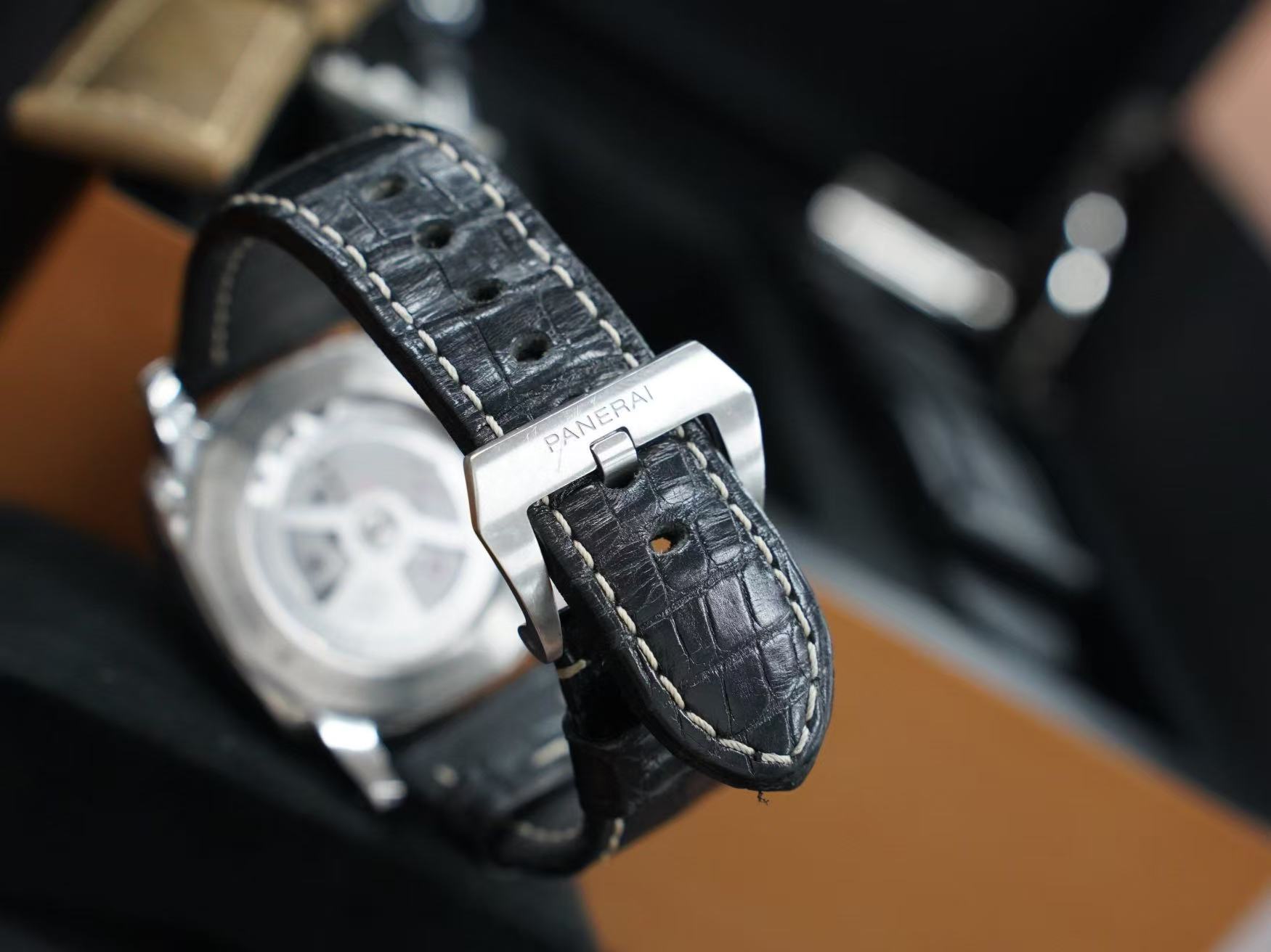 Panerai PAM00533 detail 2