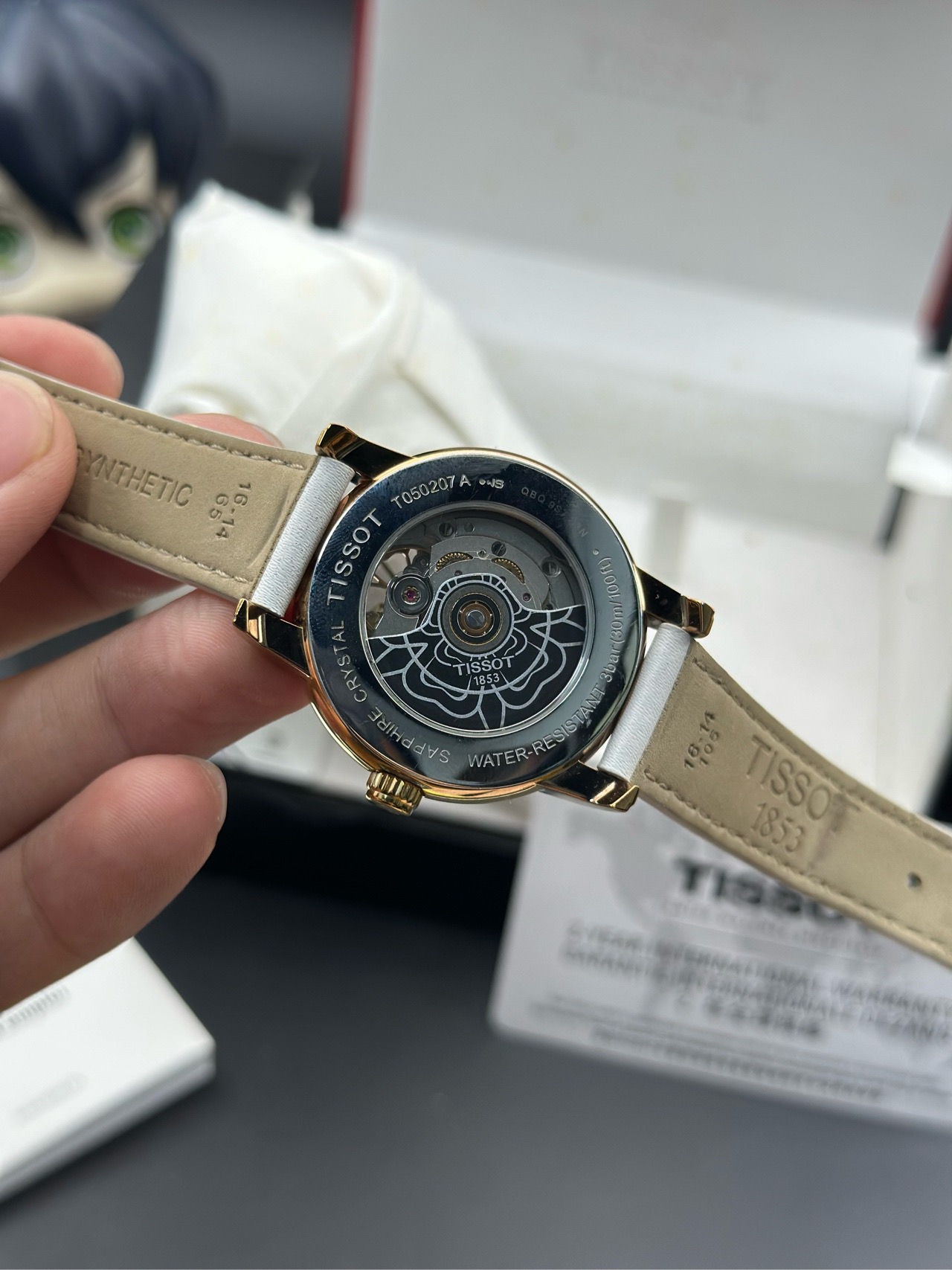 Tissot T050.207.37.017.04 detail 6