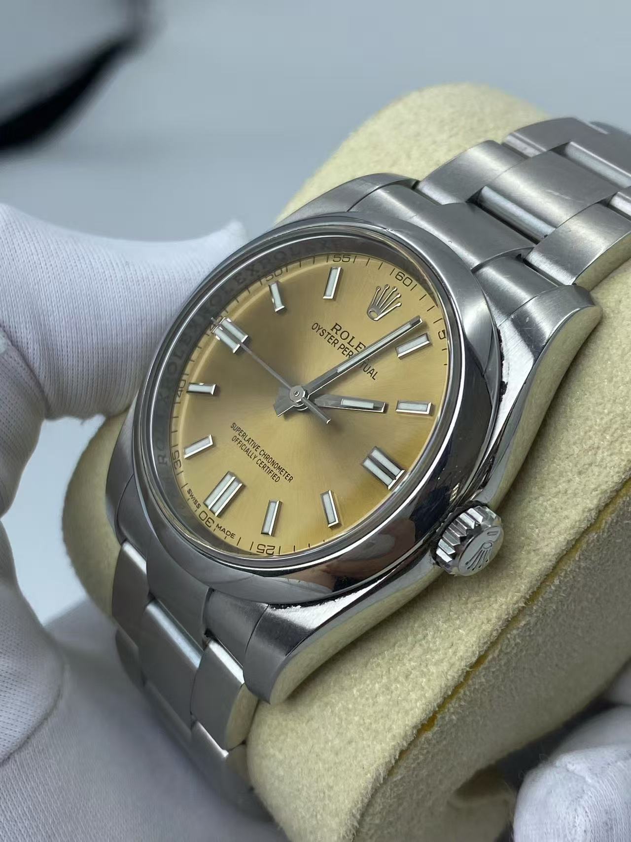 Rolex 116000-0011 detail 2