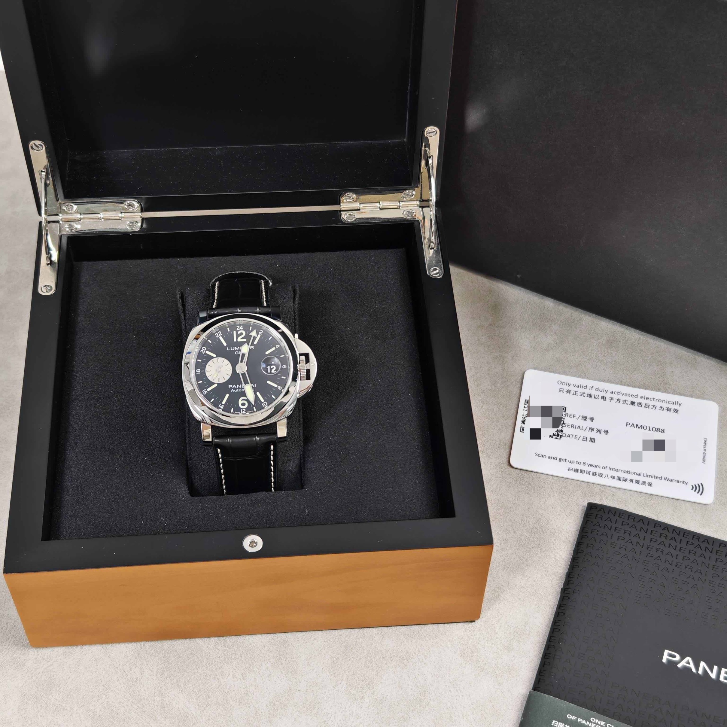 Panerai PAM01088 detail 4