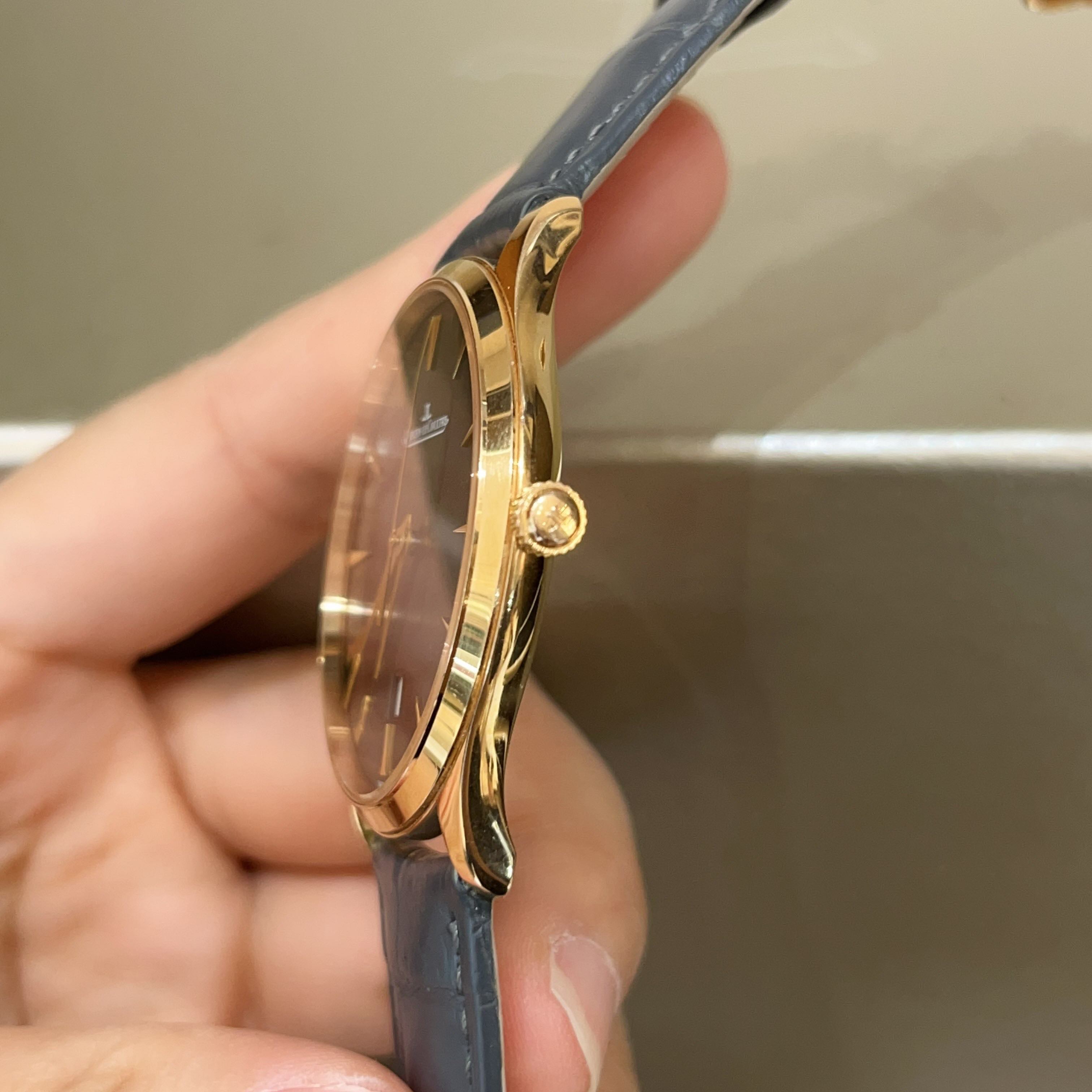 Jaeger-LeCoultre 128255J detail 3