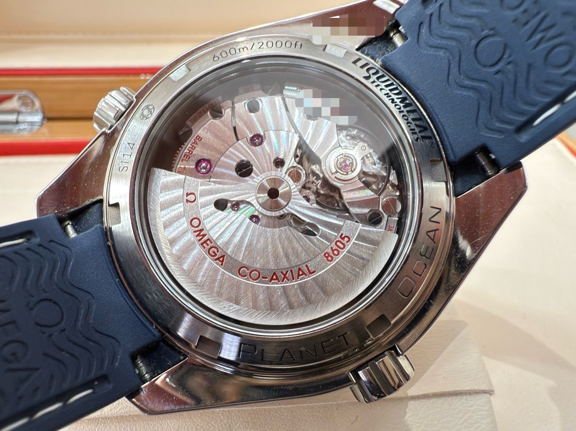Omega 232.92.44.22.03.001 detail 5