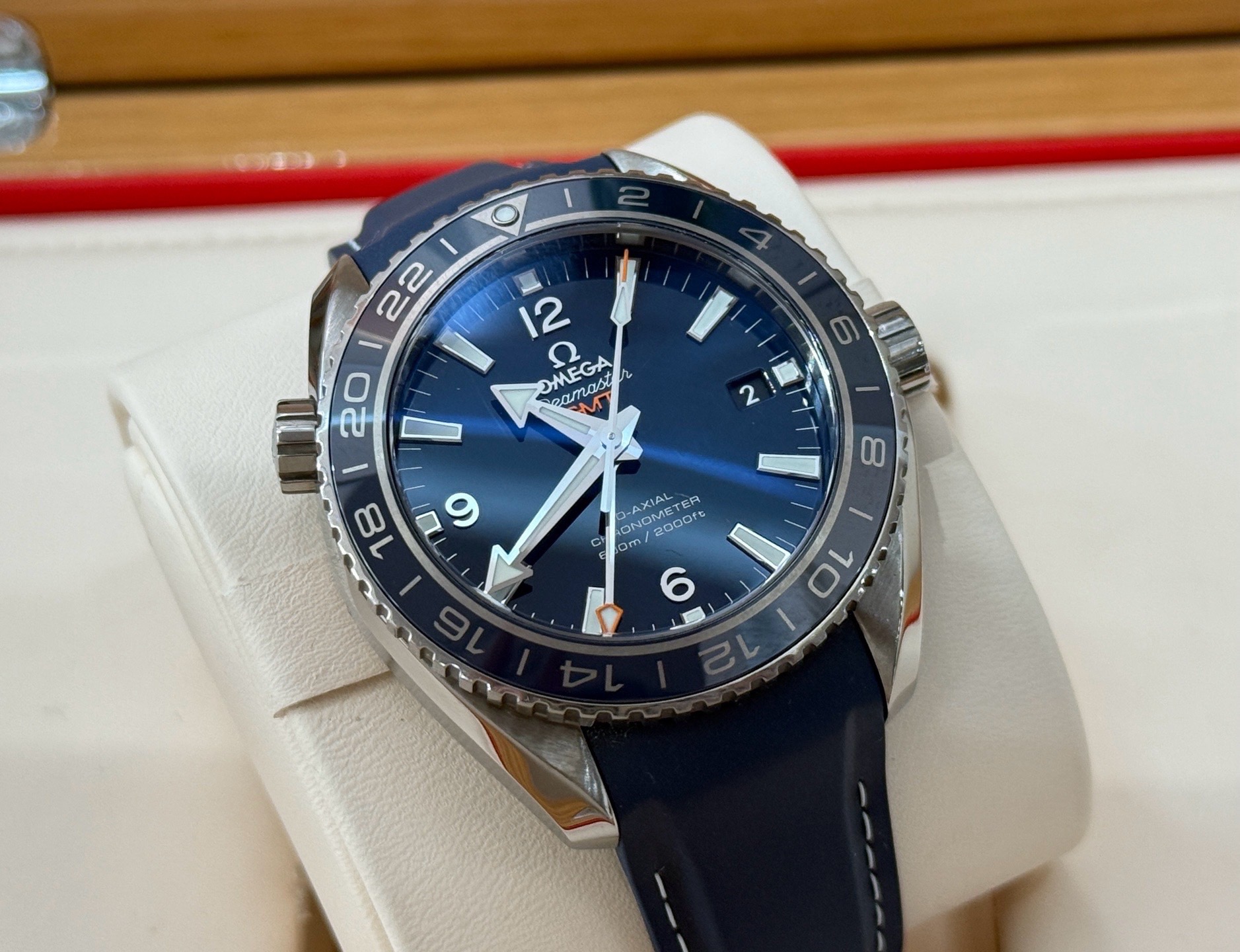 Omega 232.92.44.22.03.001