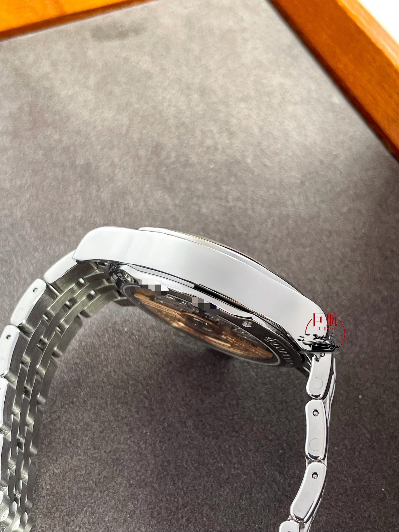 Jaeger-LeCoultre 1658120 detail 3