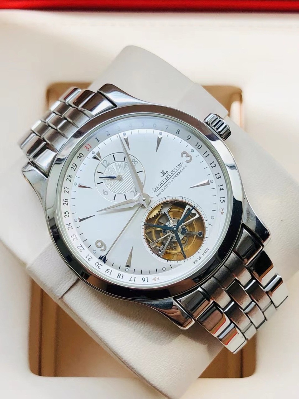 Jaeger-LeCoultre 1658120 detail 1