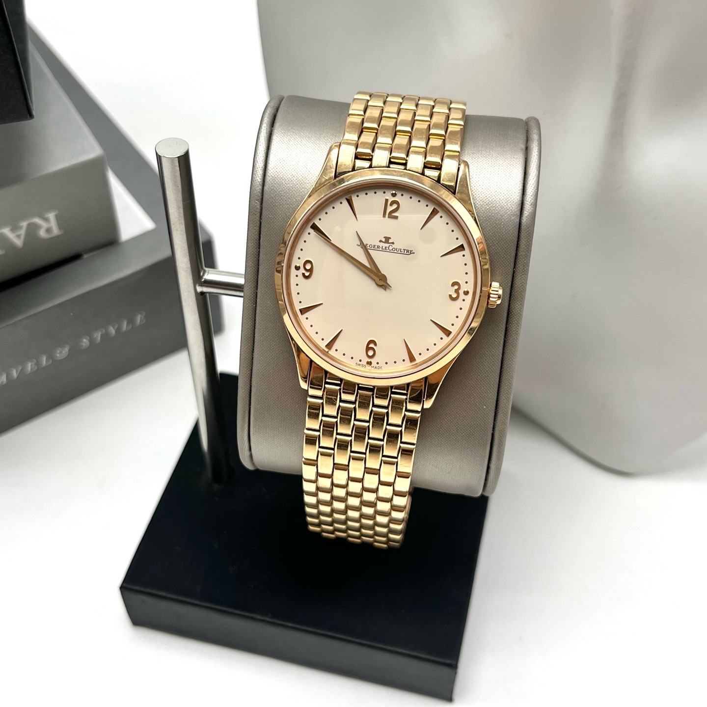Jaeger-LeCoultre 1342120 detail 1